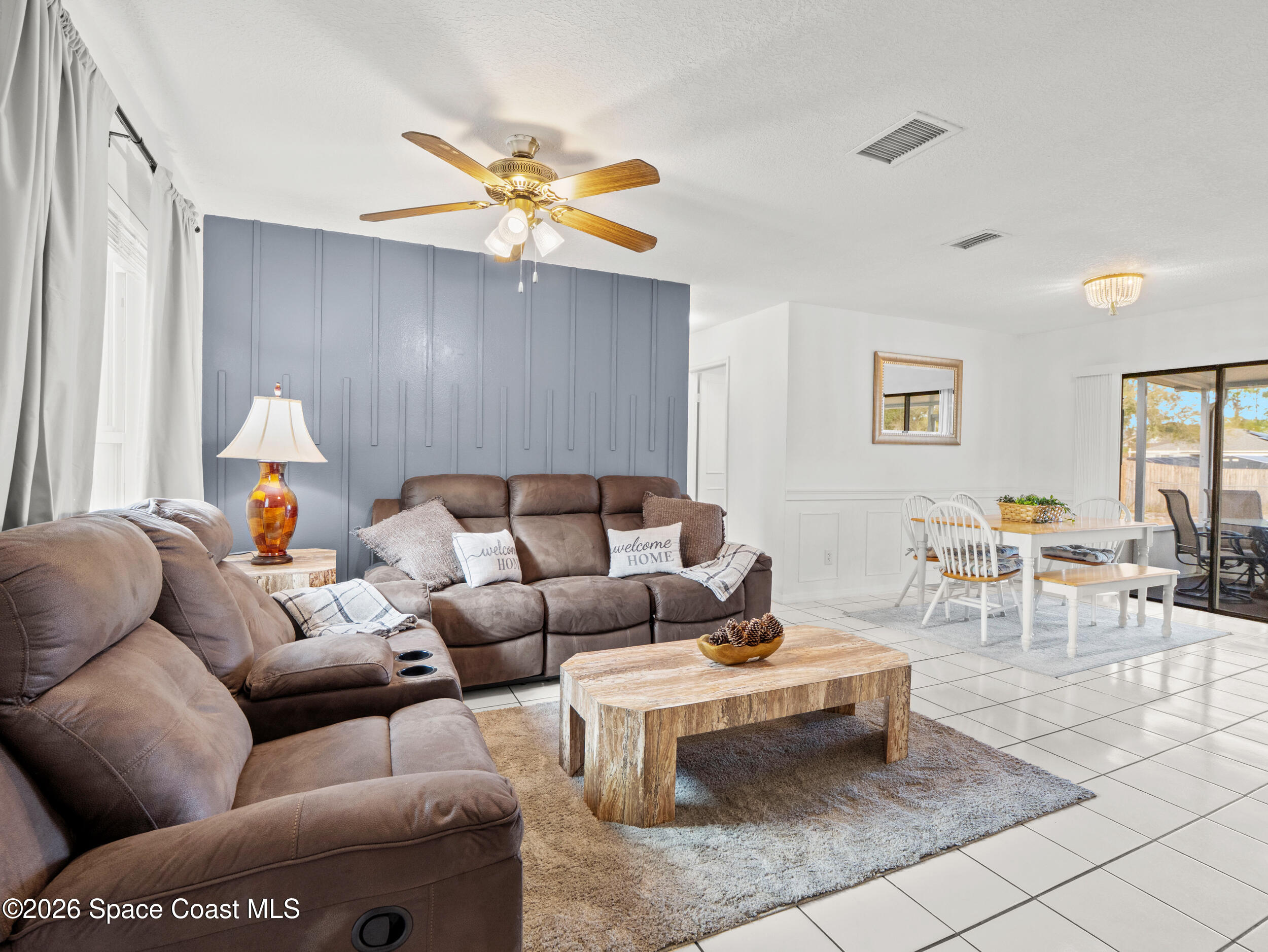 899 Charcoal Avenue SE