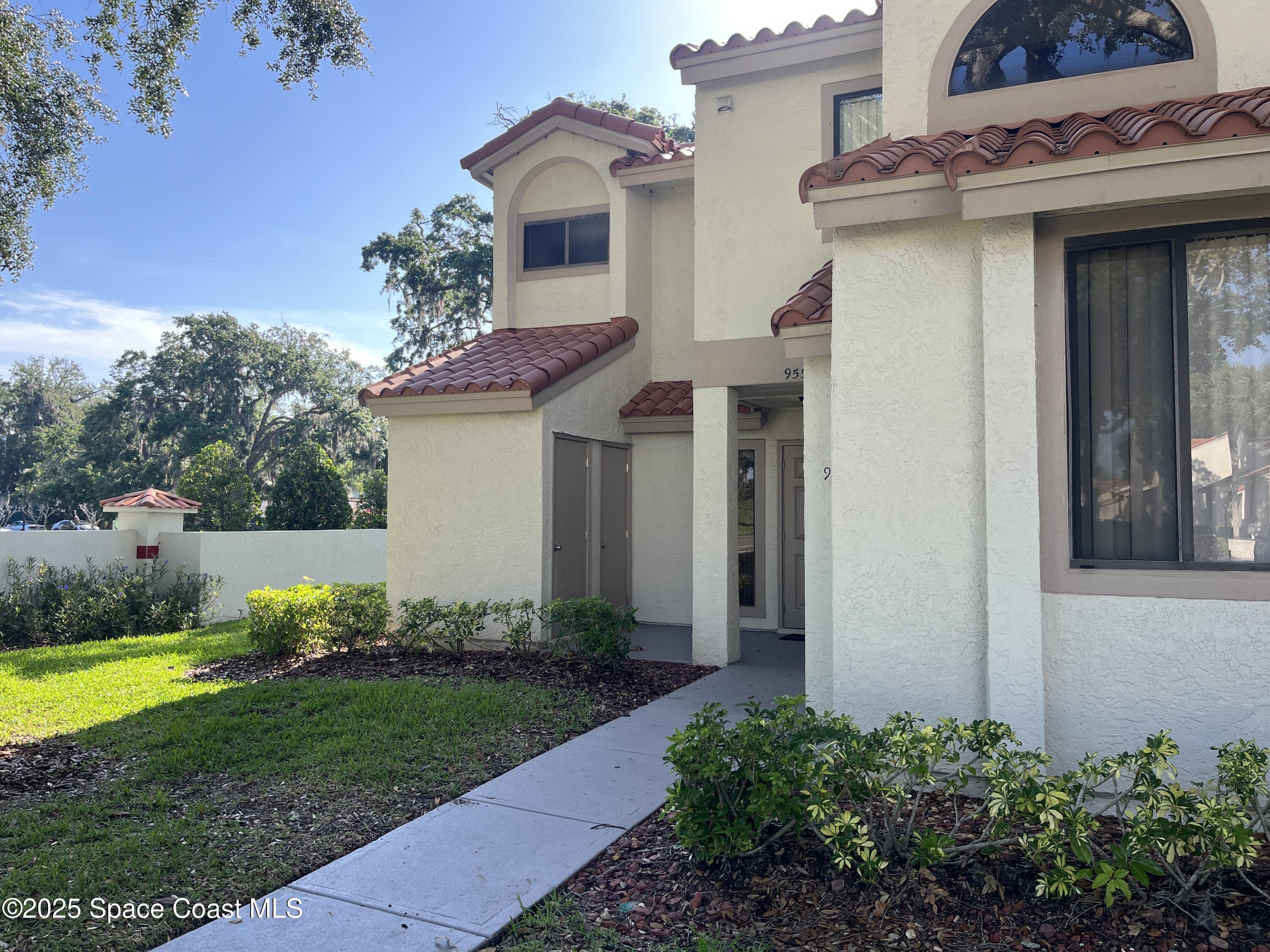 955 Country Club Drive 111