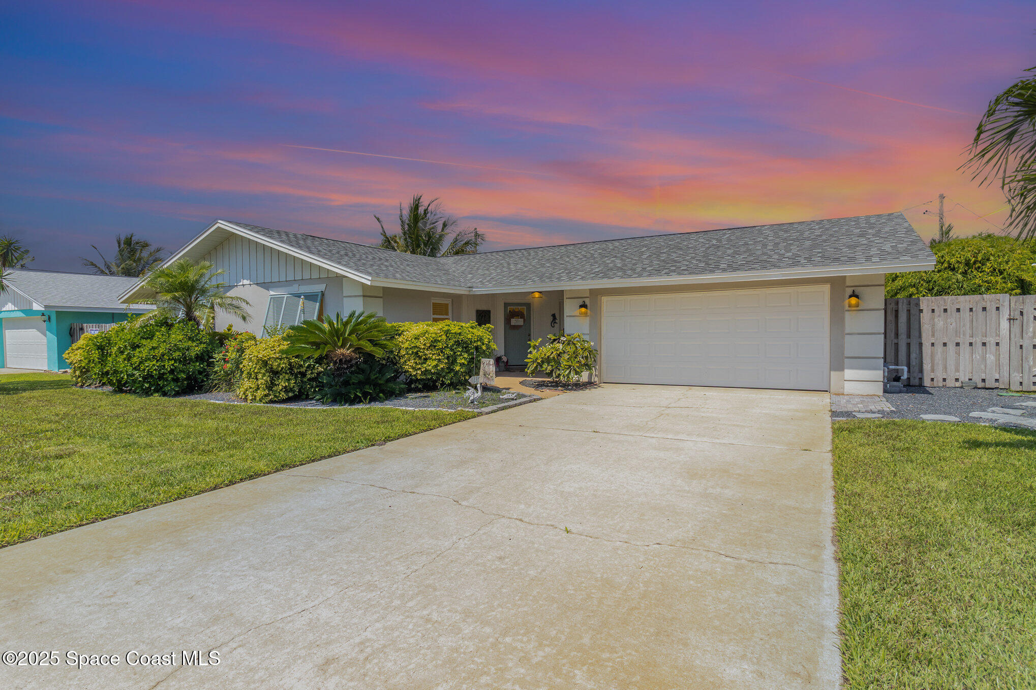 658 Hibiscus Drive