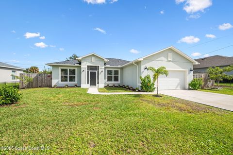 533 Arcadia Avenue NE Palm Bay FL 32907