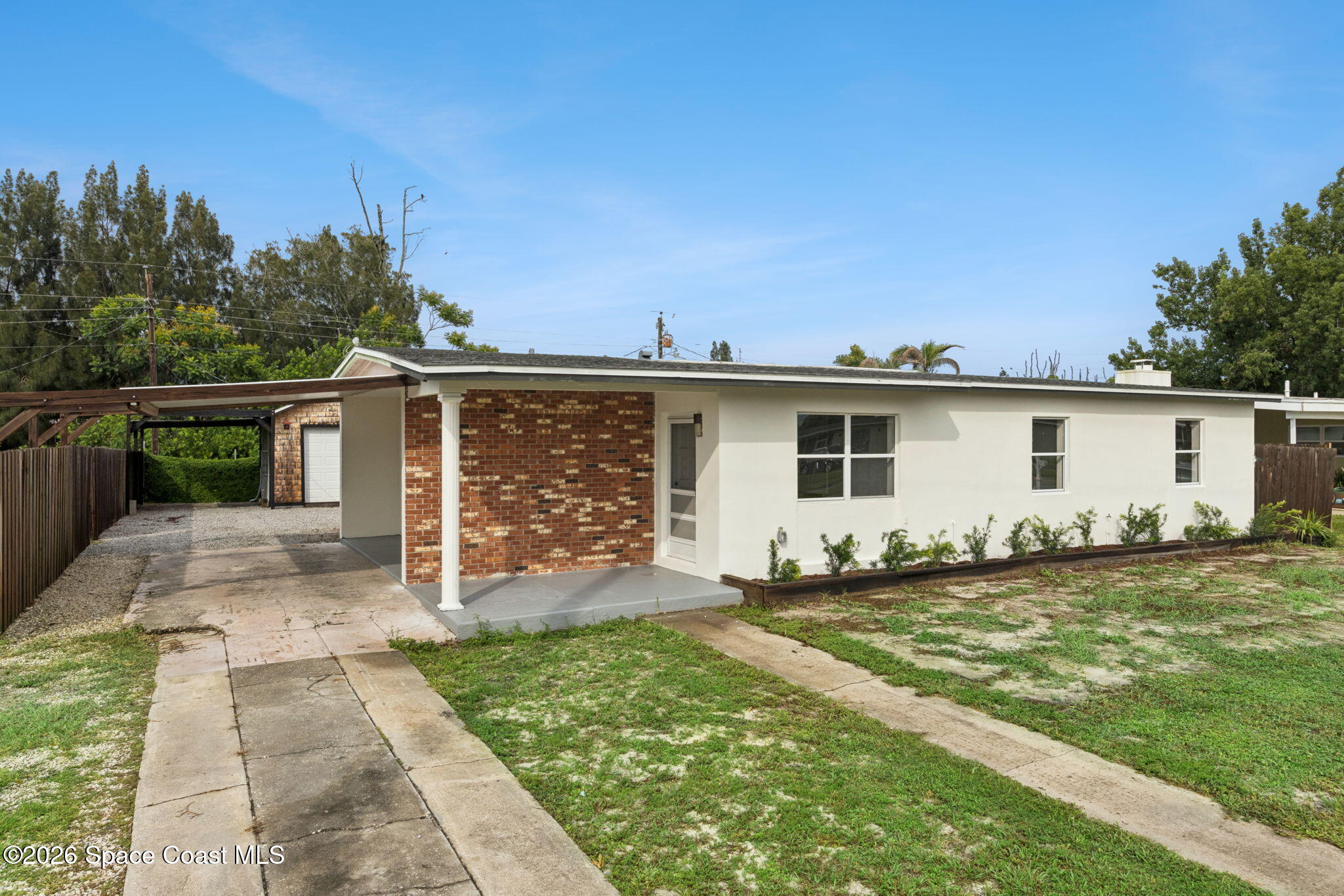 1061 Bianca Drive NE