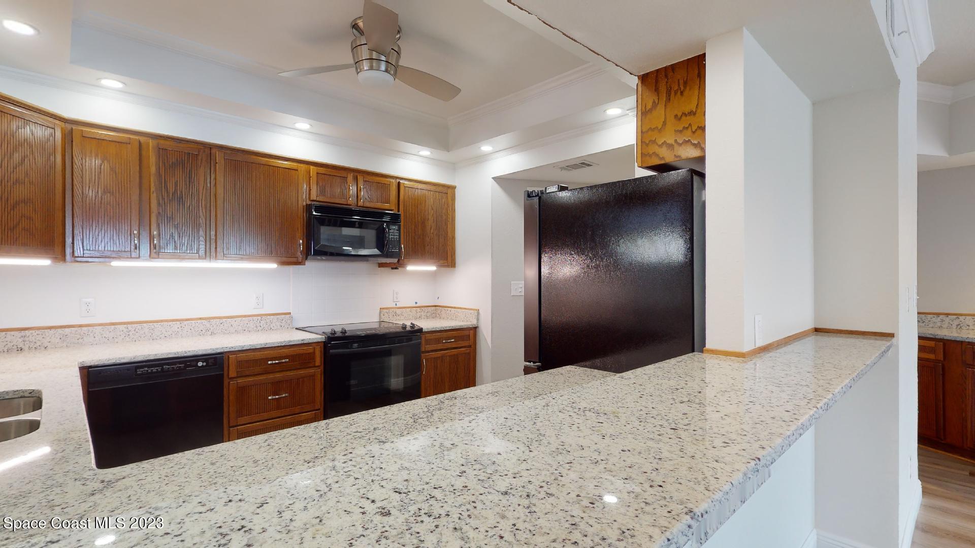 905 N Harbor City Boulevard 404