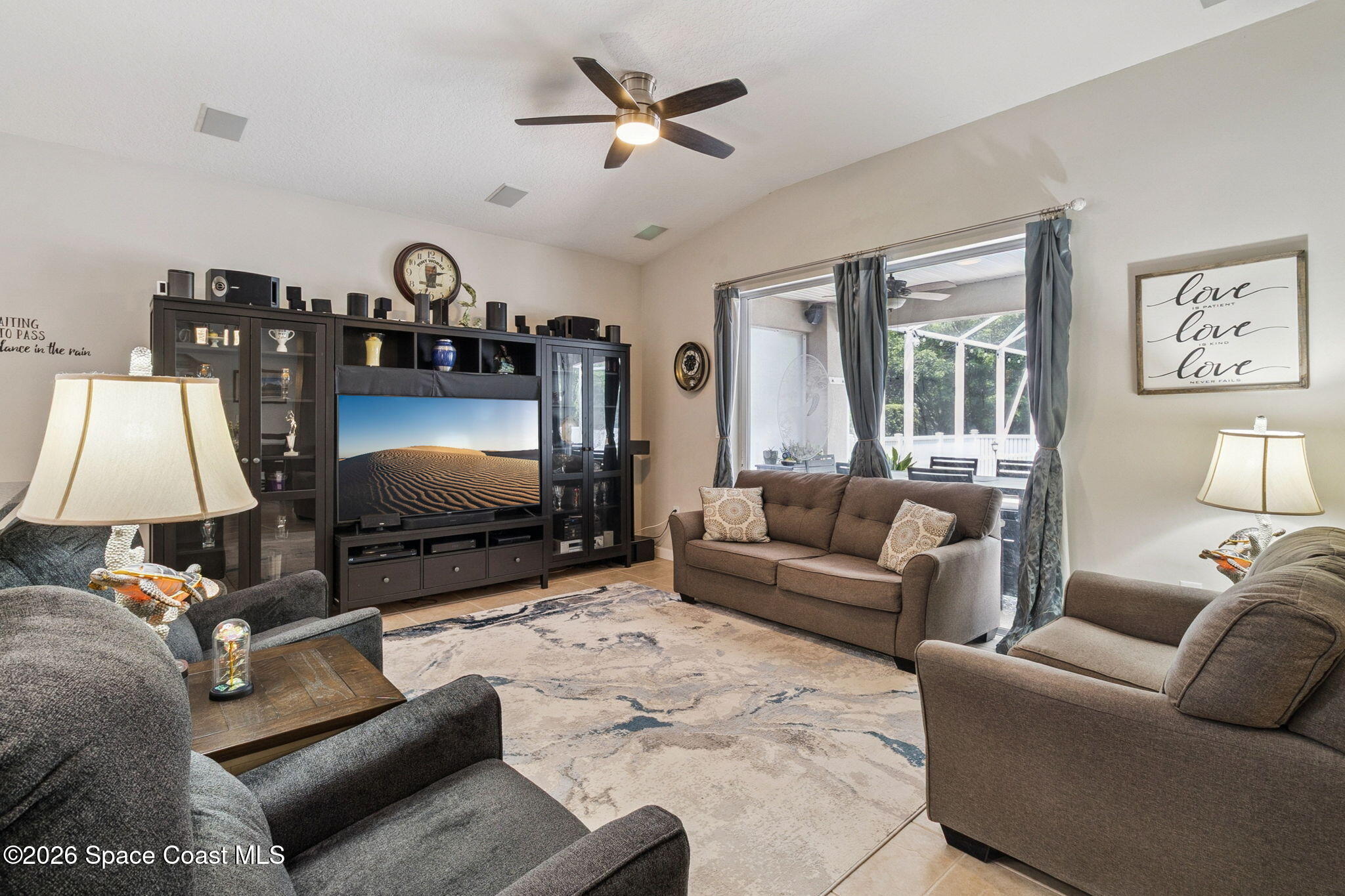 409 Gardendale Circle SE