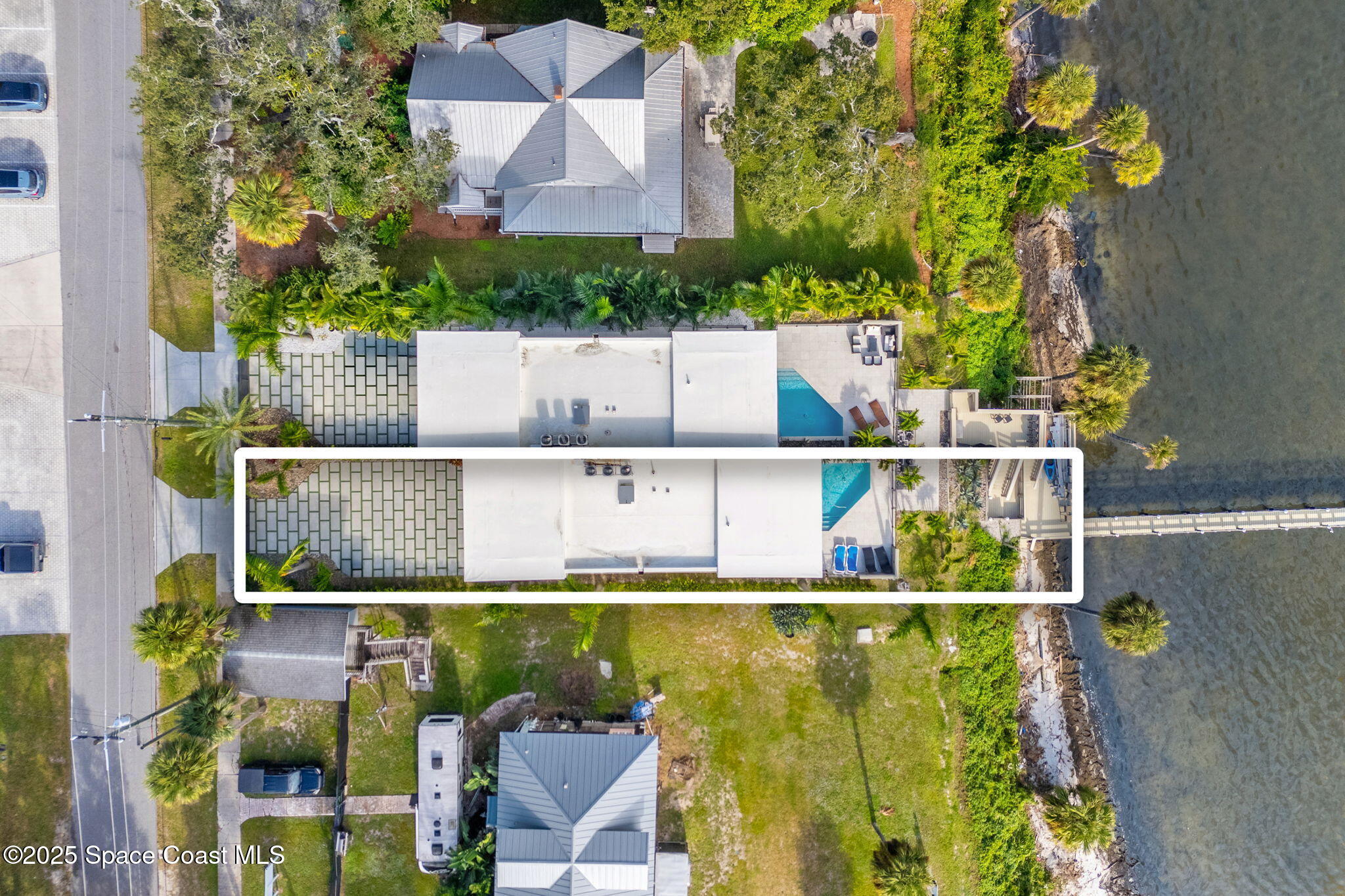 1809 Riverview Drive