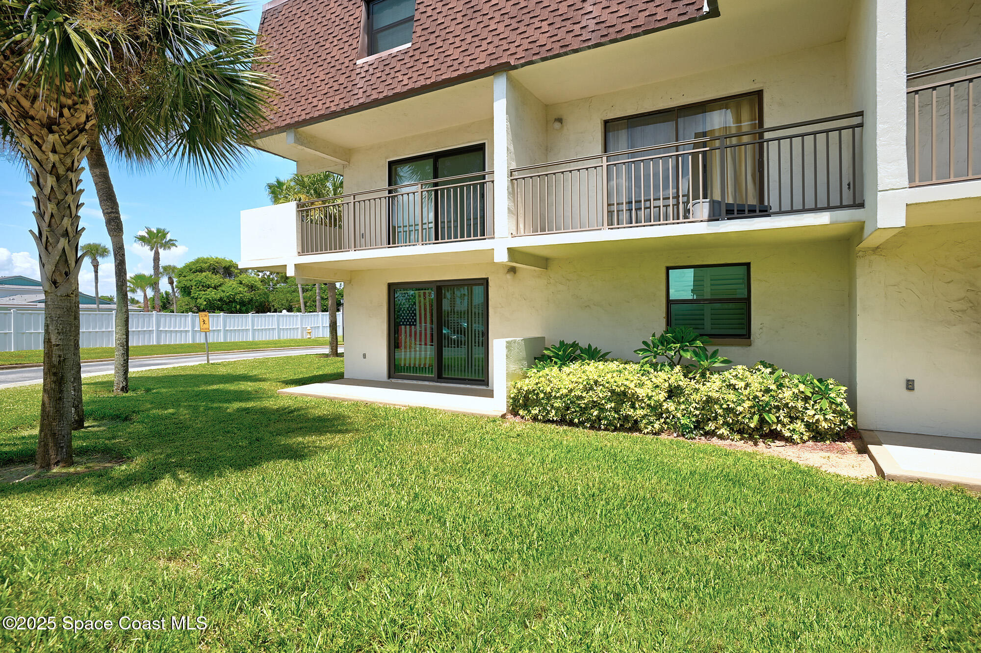 180 Paradise Boulevard 1808