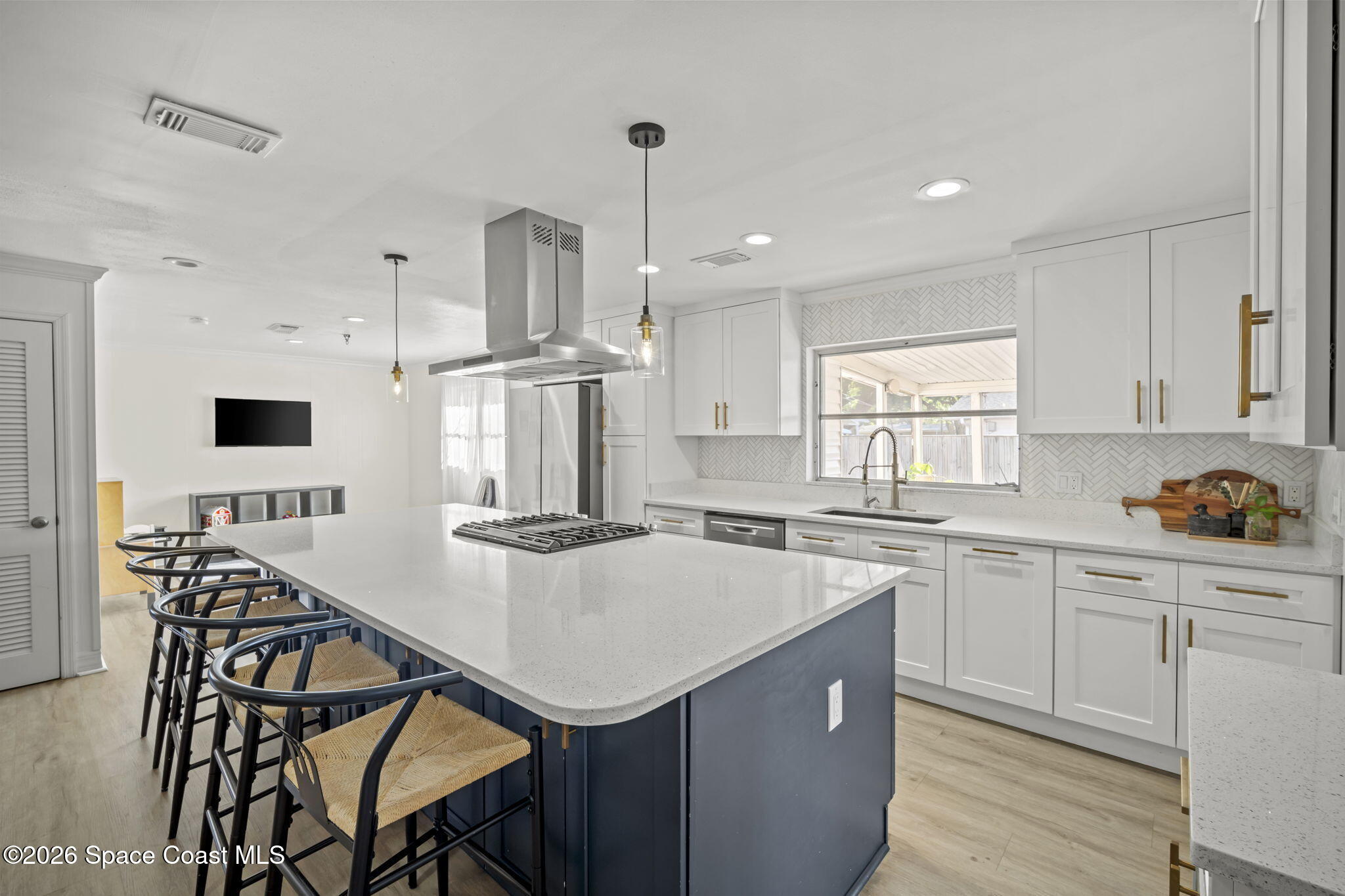 1390 Mackeral Avenue