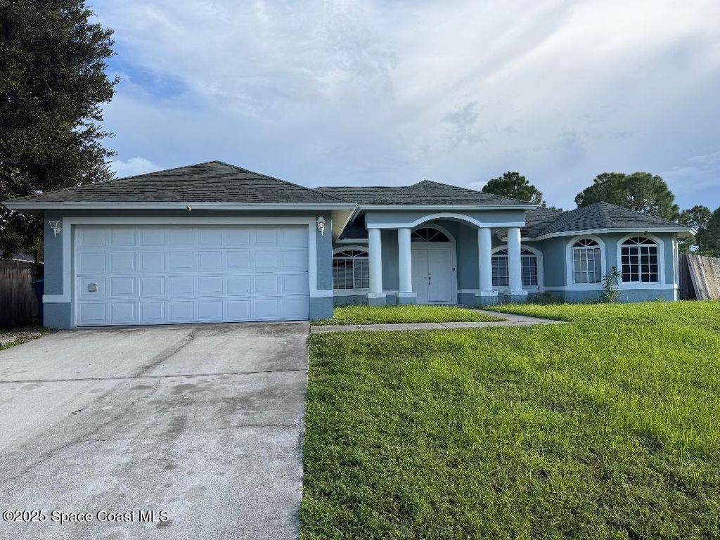 Photo of 2889 Tishman Road SE, Palm Bay, FL 32909 (MLS # 1057057)