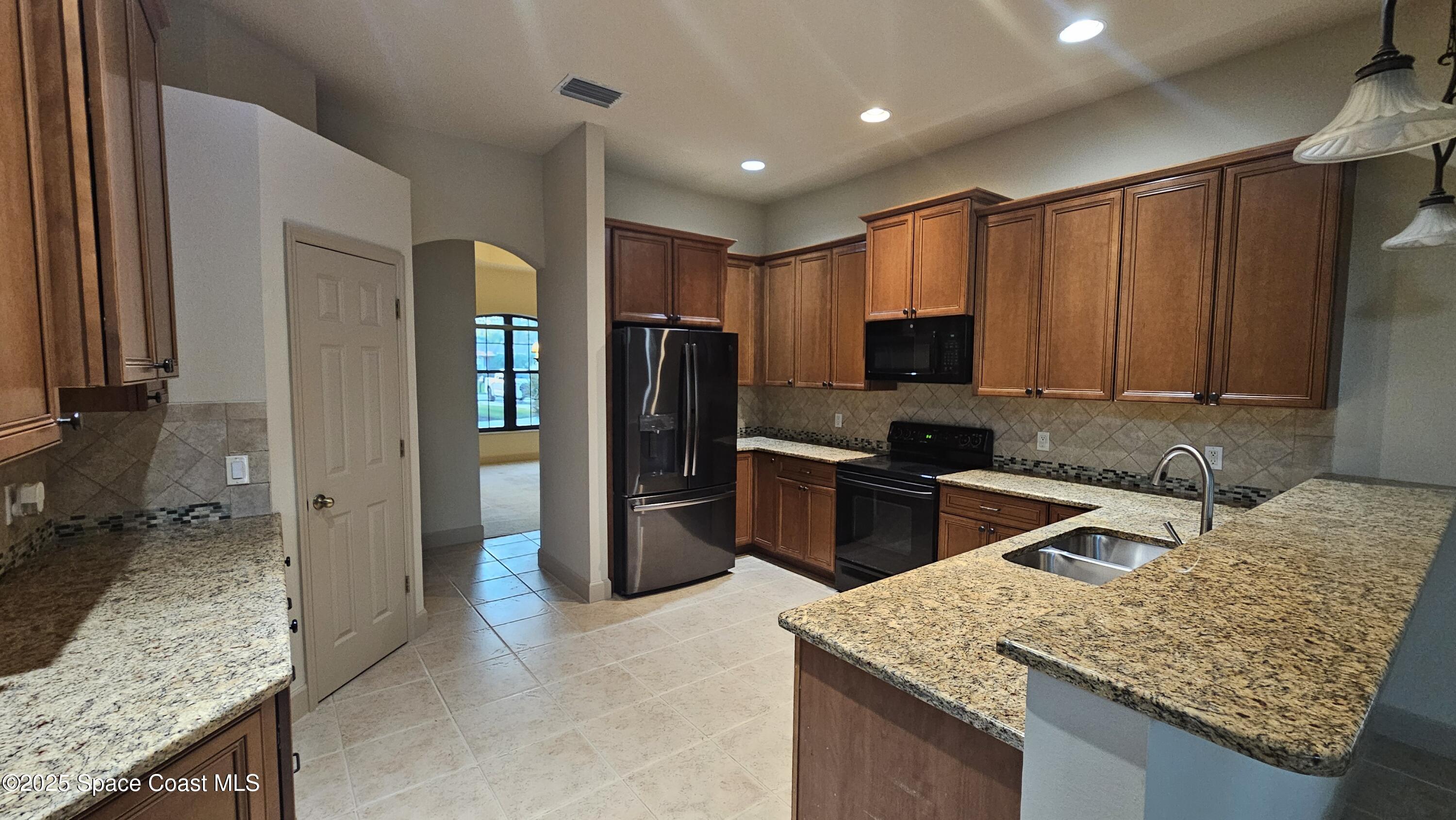 1876 Winding Ridge Circle SE