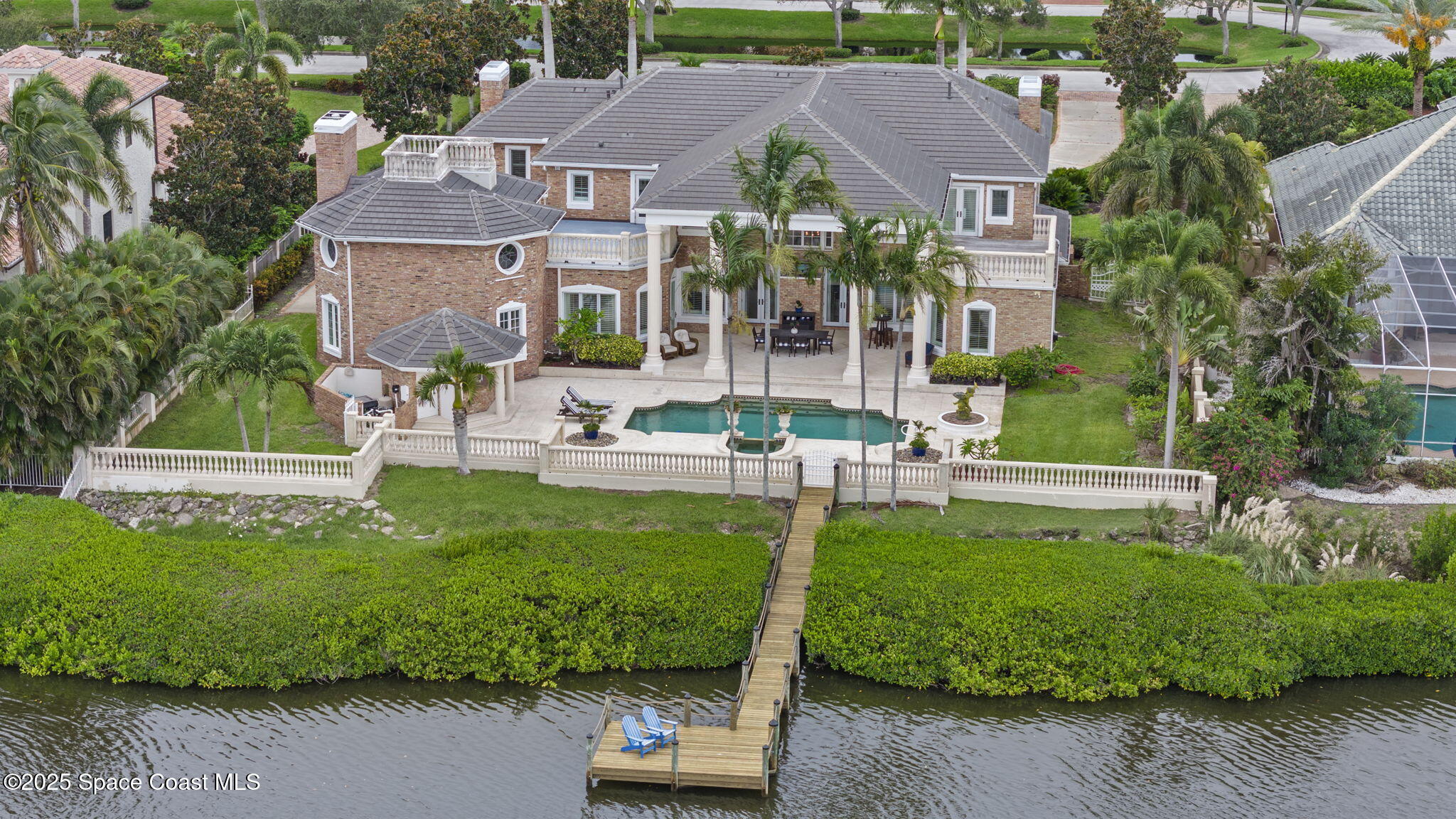 142 Lansing Island Drive