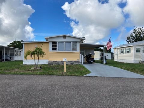 Manufactured Home in Palm Bay FL 1256 Dove Court.jpg