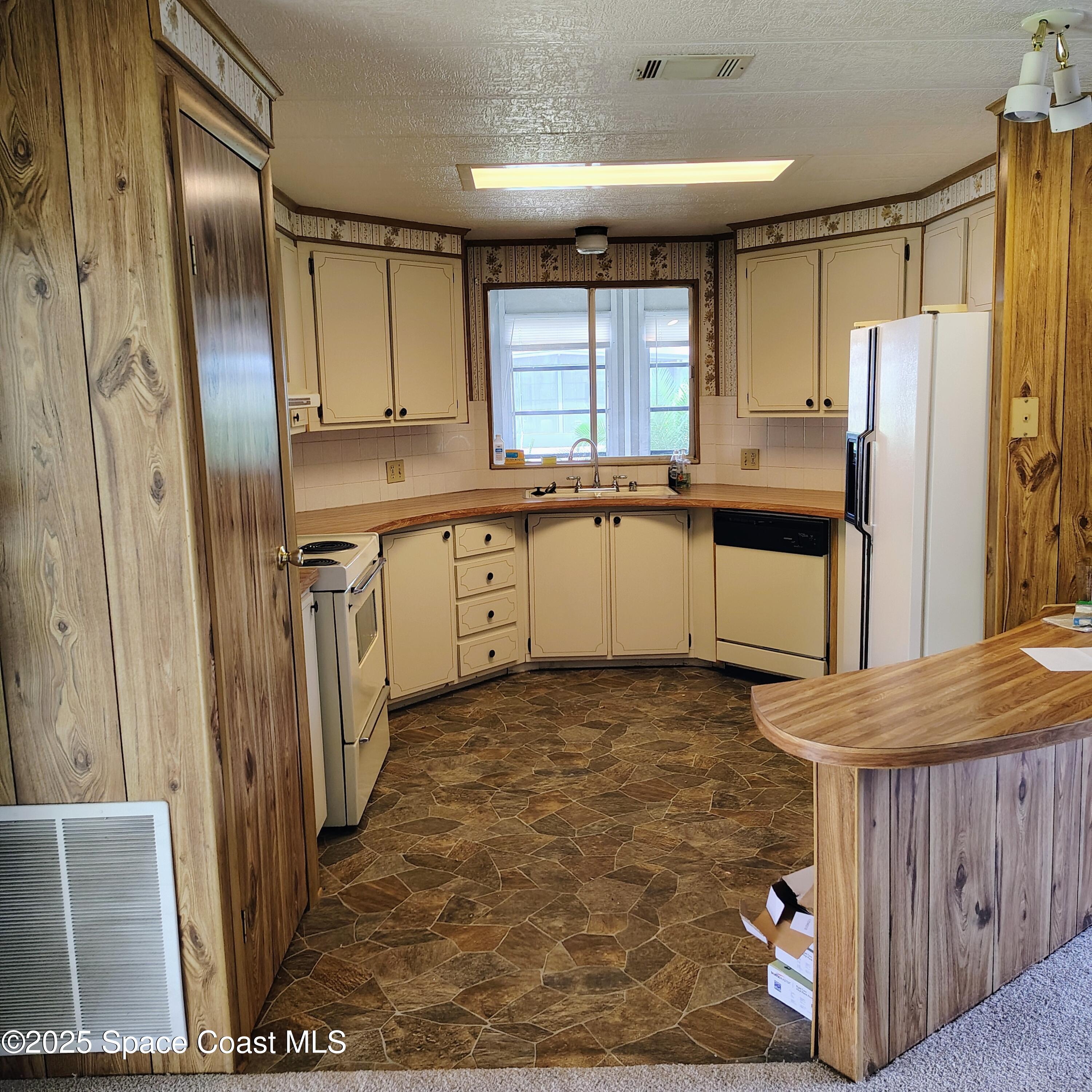 554 Jennifer Circle