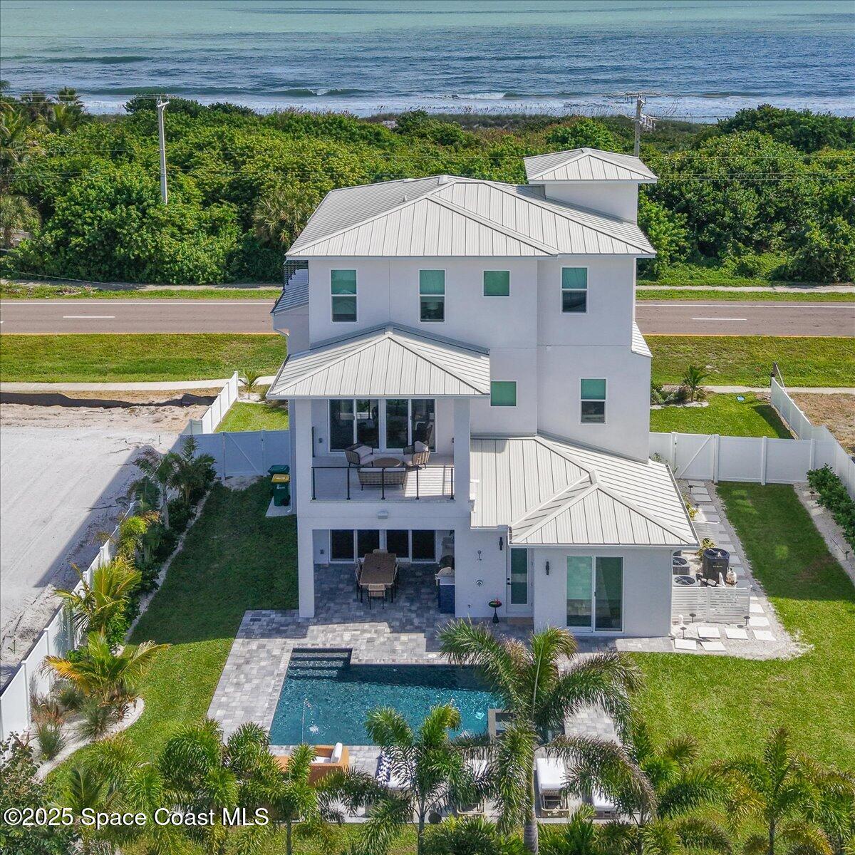 2050 S Atlantic Avenue