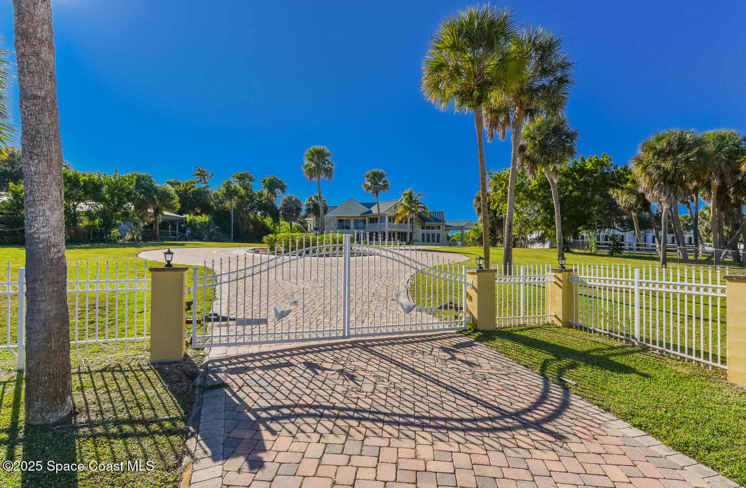 3343 S Indian River Drive