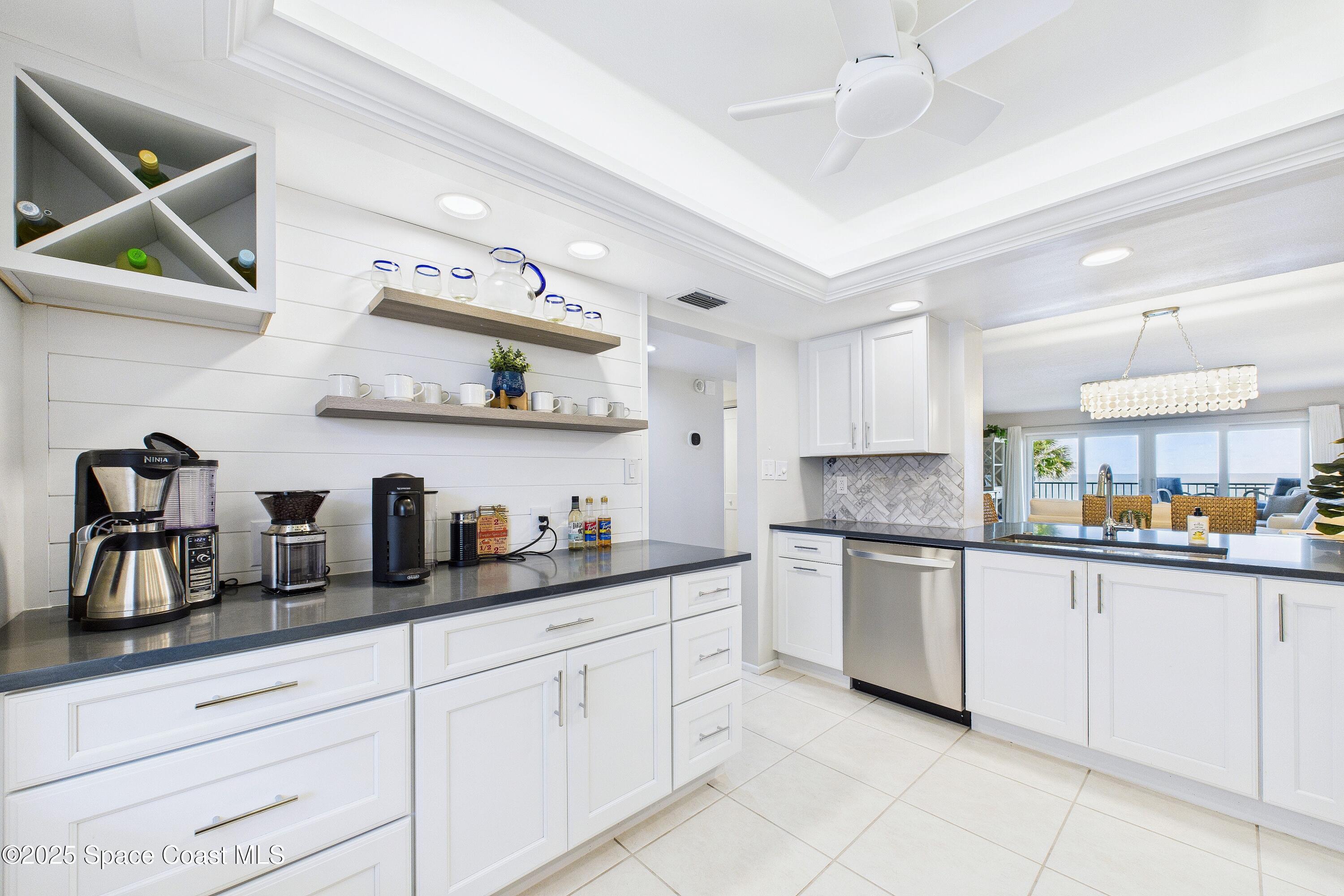 995 N Highway A1a 306