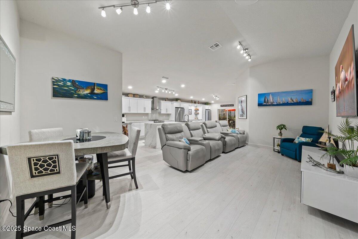 2577 Deercroft Drive