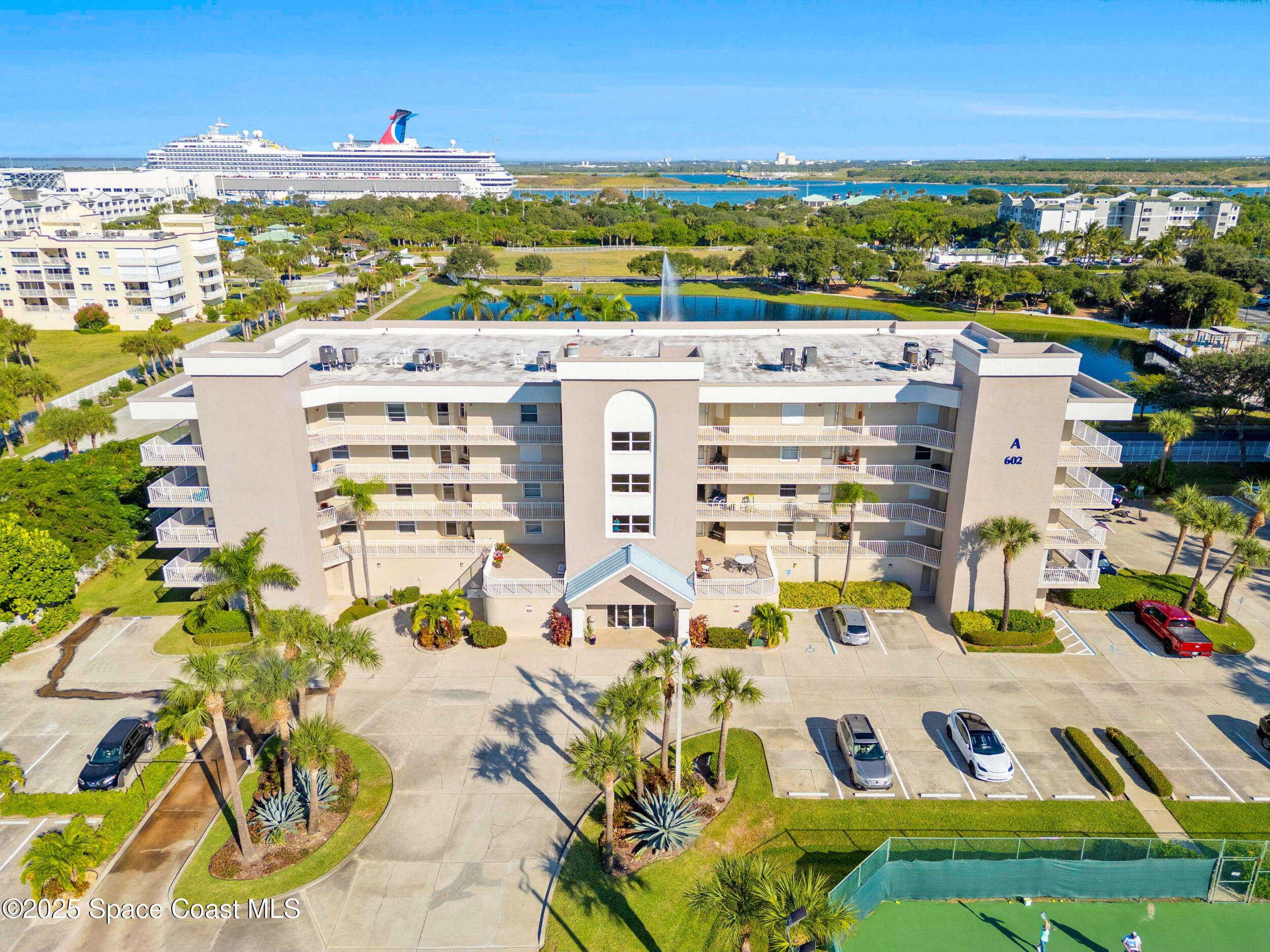 602 Shorewood Drive A305