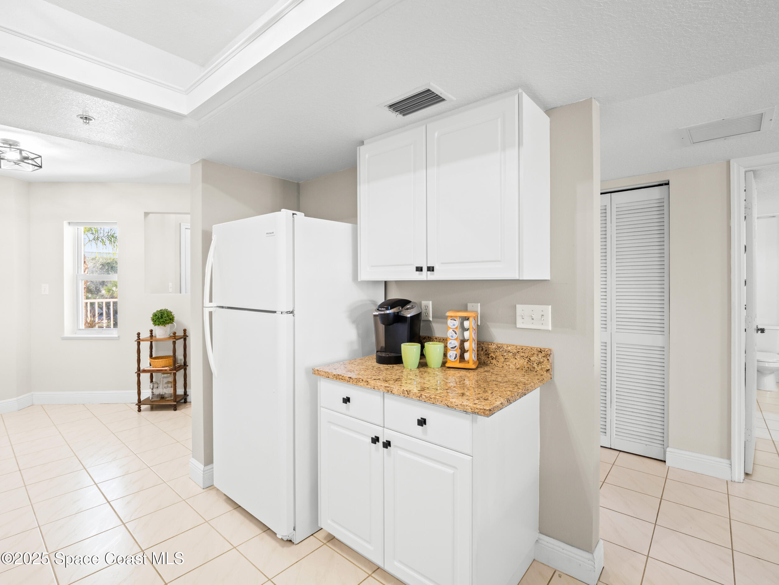 602 Shorewood Drive A305