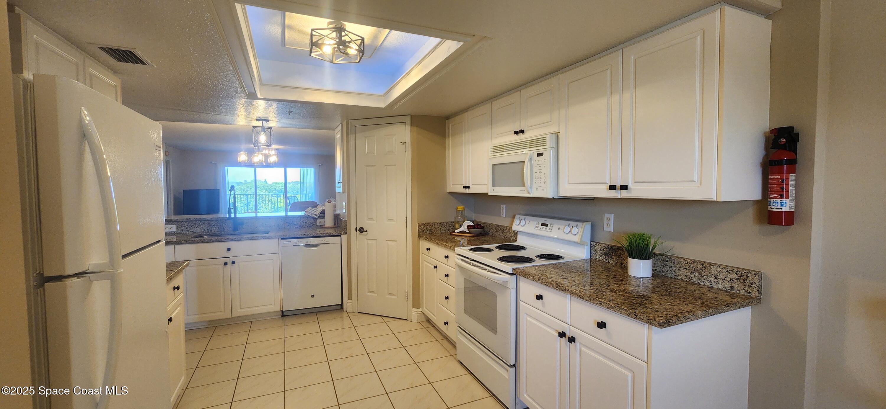 602 Shorewood Drive A305