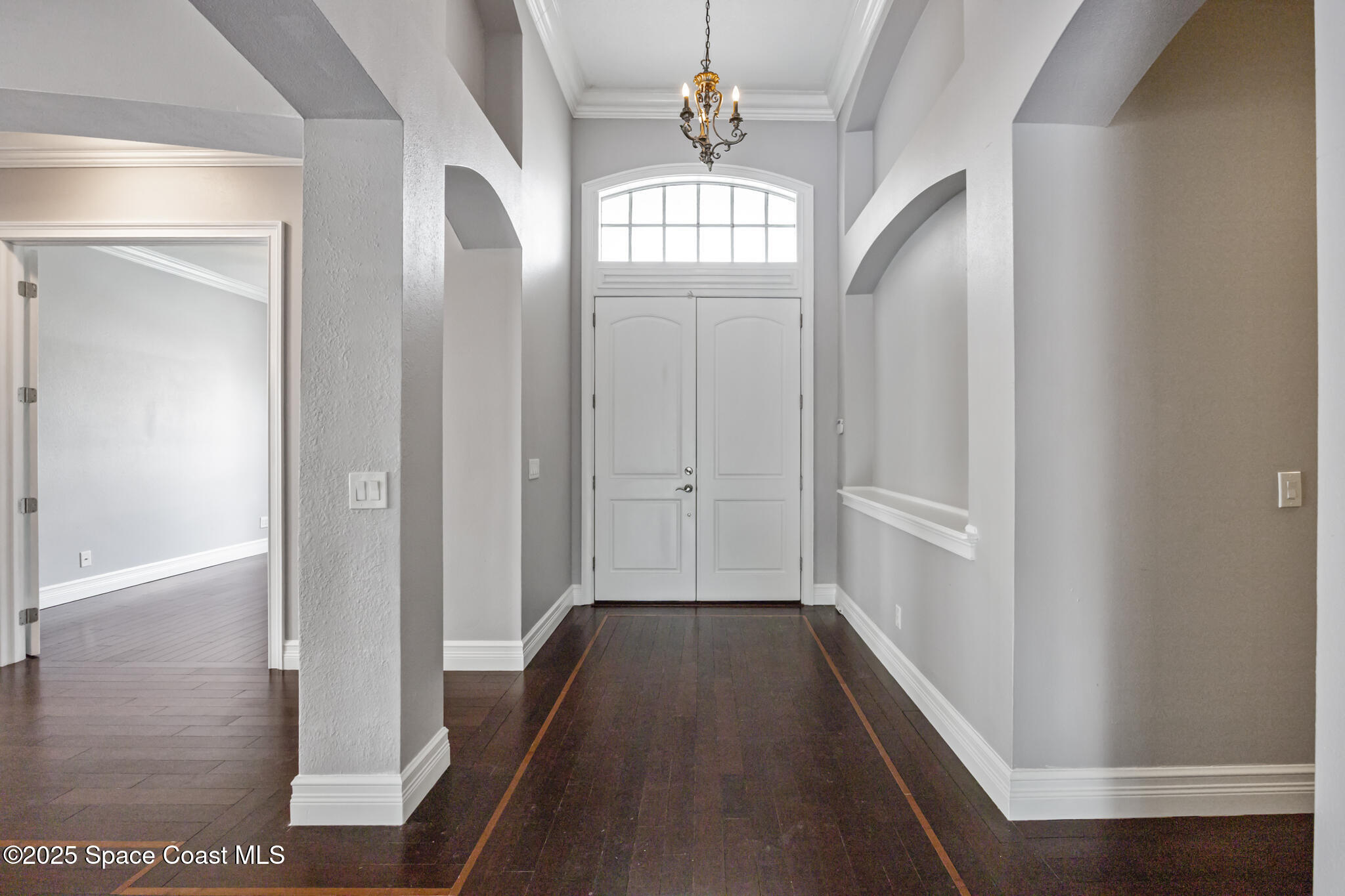 3326 Peninsula Circle