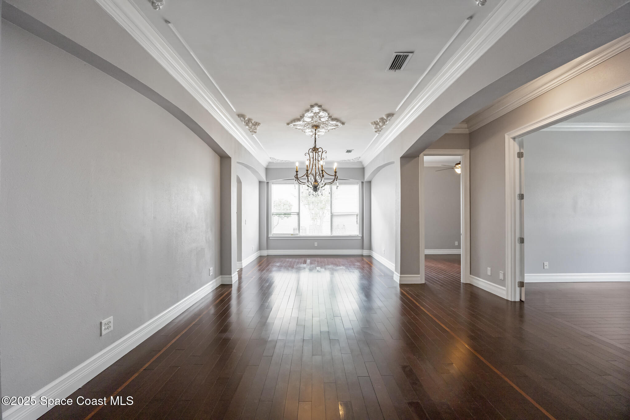 3326 Peninsula Circle