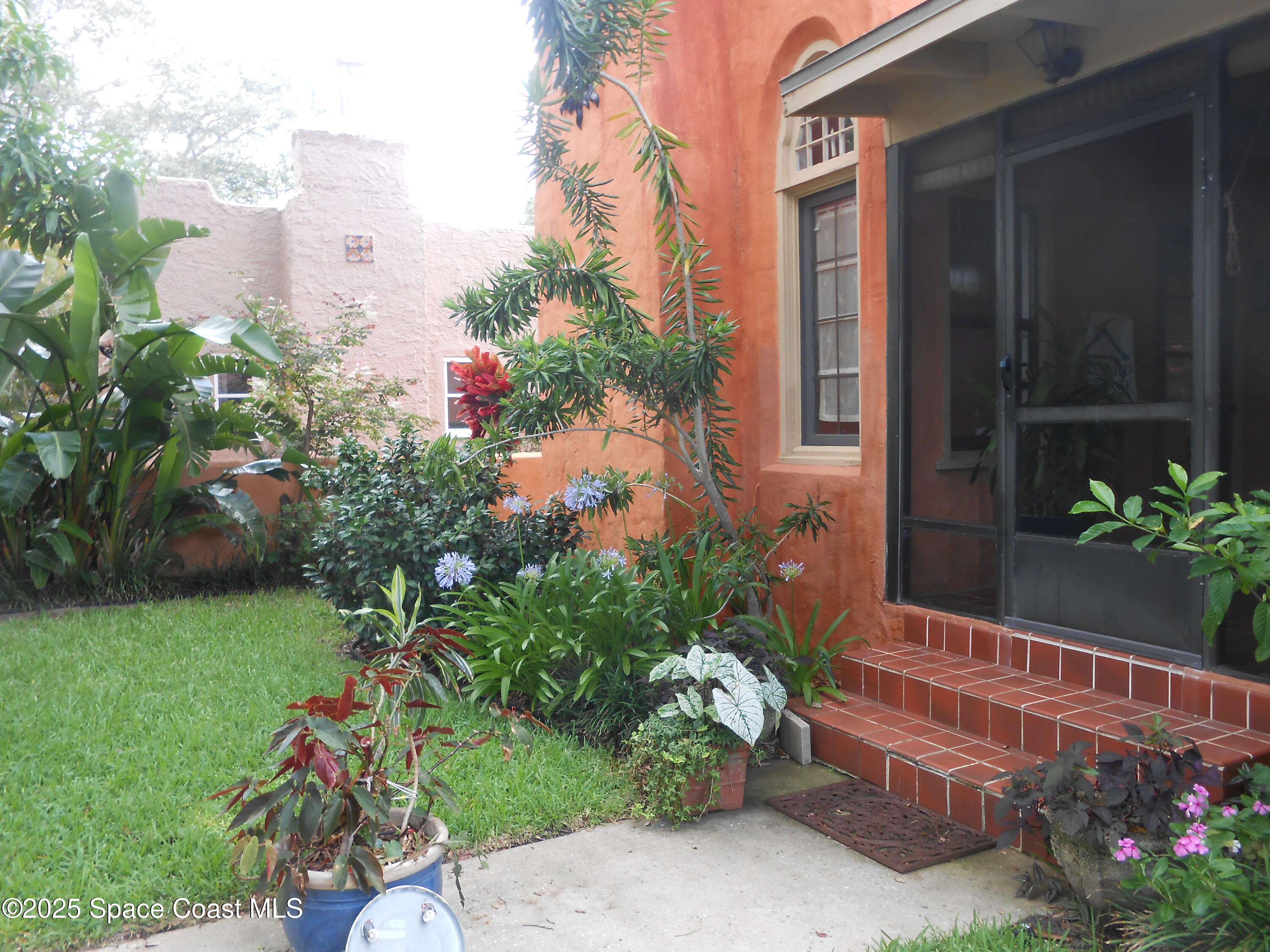 26 Orange Avenue