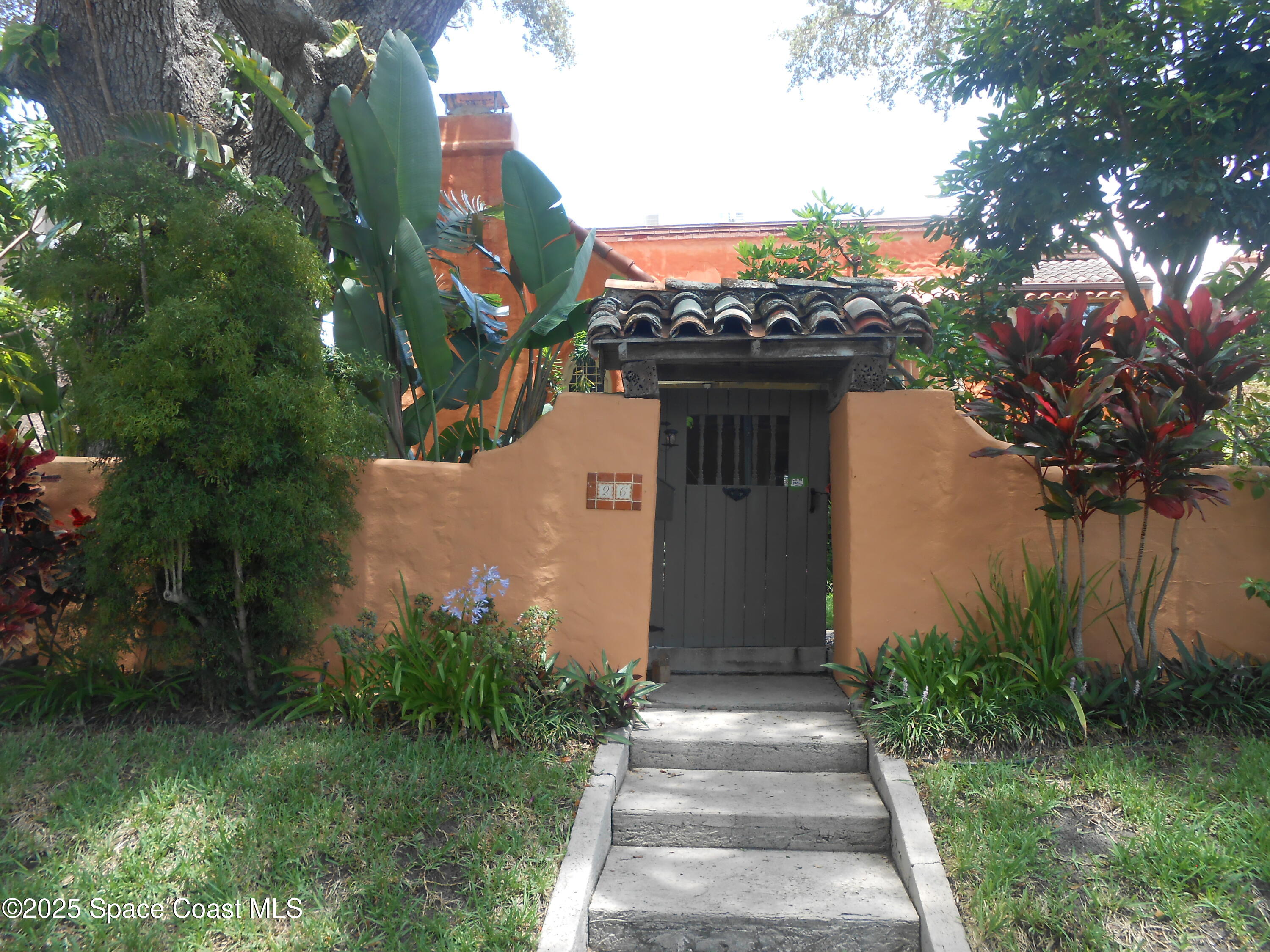 26 Orange Avenue