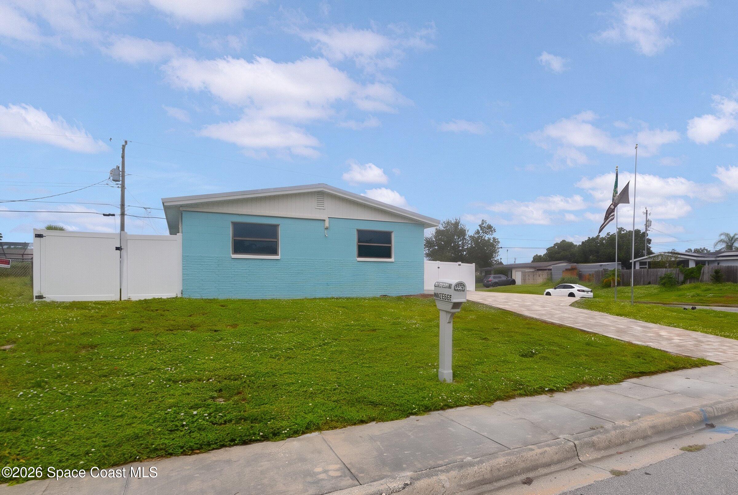632 Teak Drive