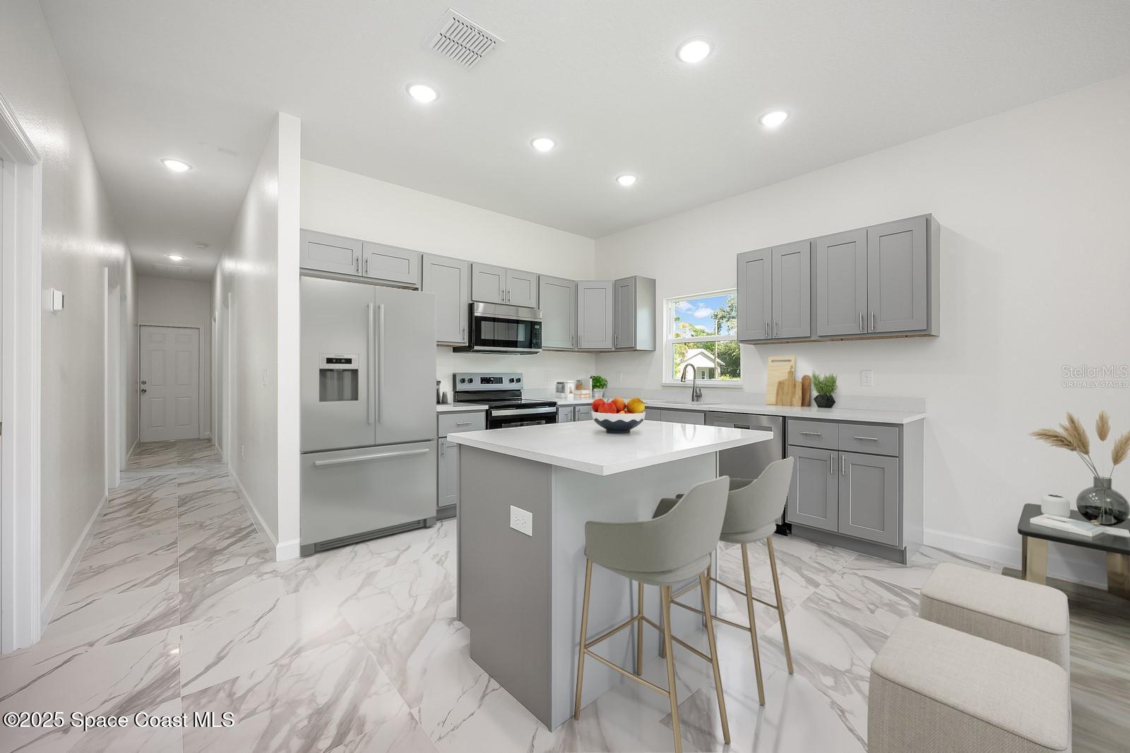 1720 S Deleon Avenue