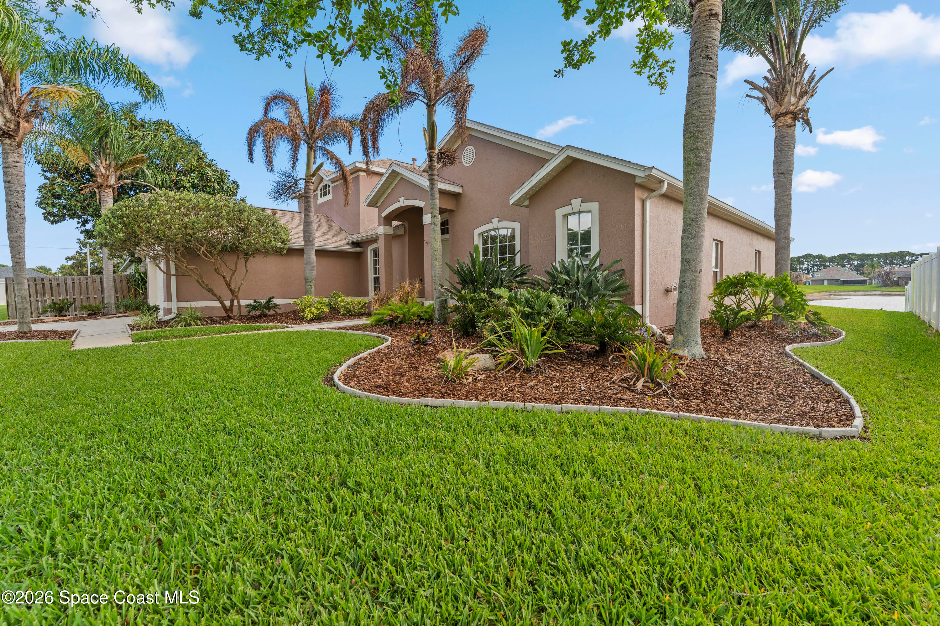 385 Tunbridge Drive