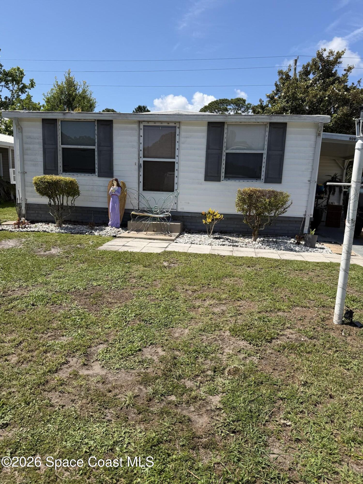 909 Vireo Drive