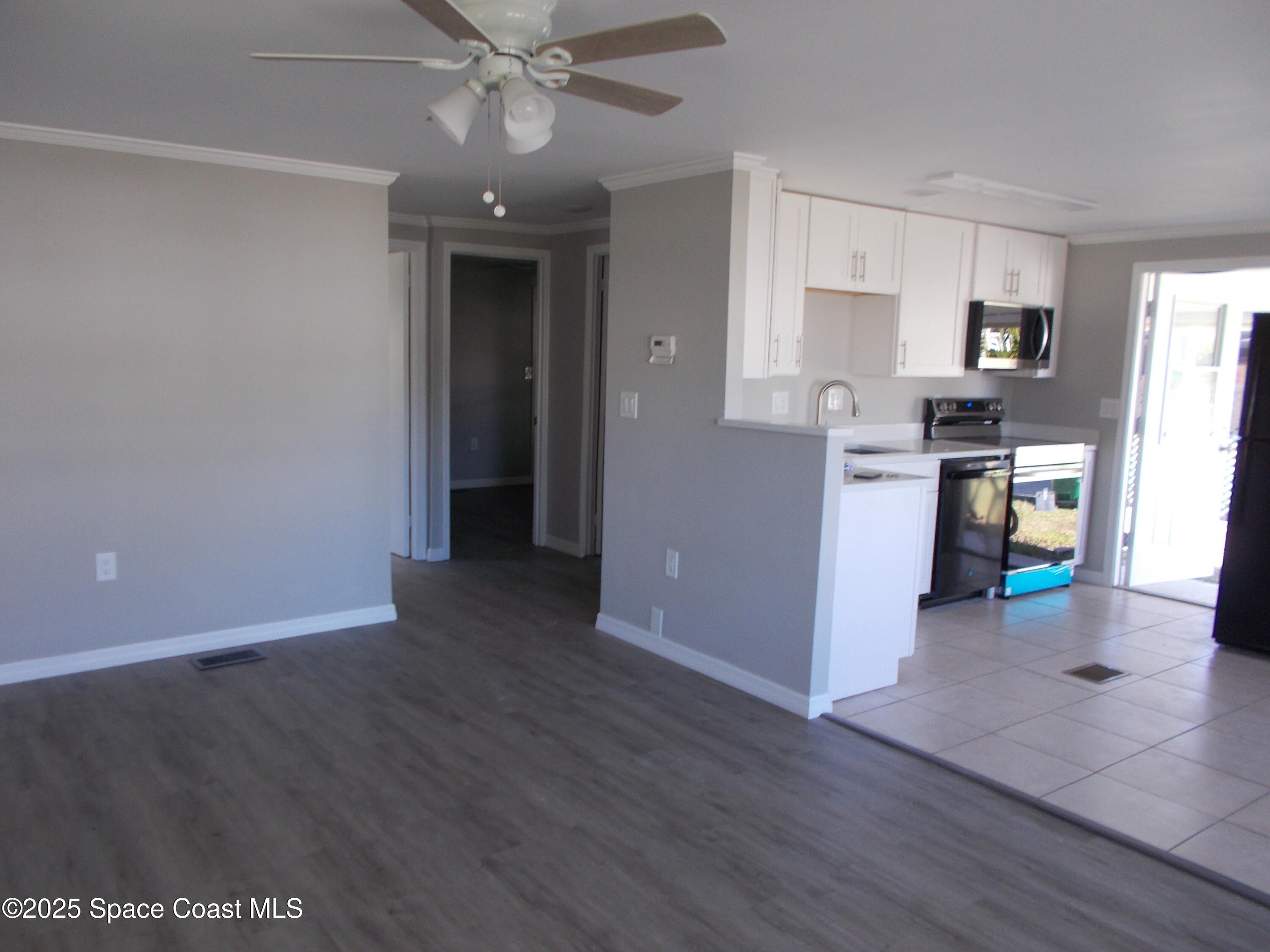 619 Sea Gull Drive W