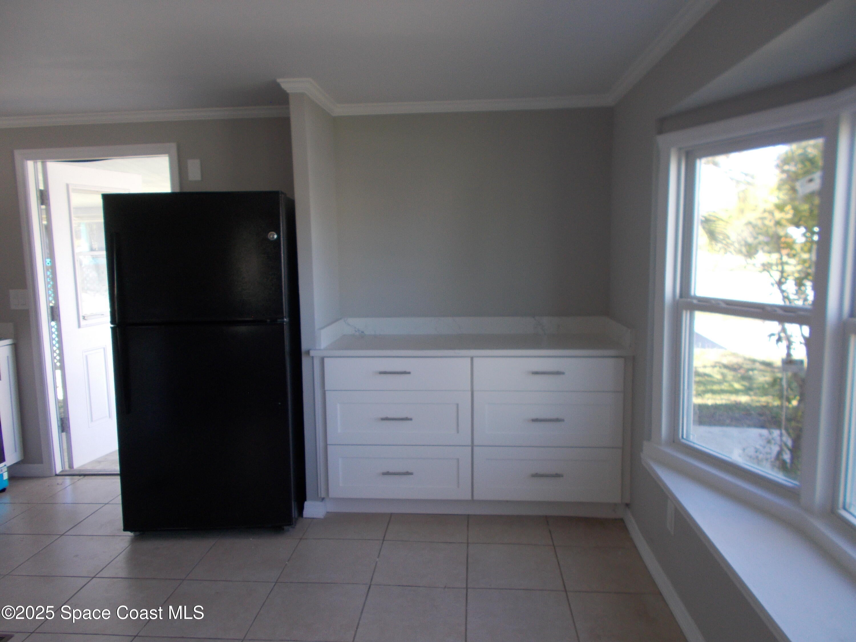 619 Sea Gull Drive W