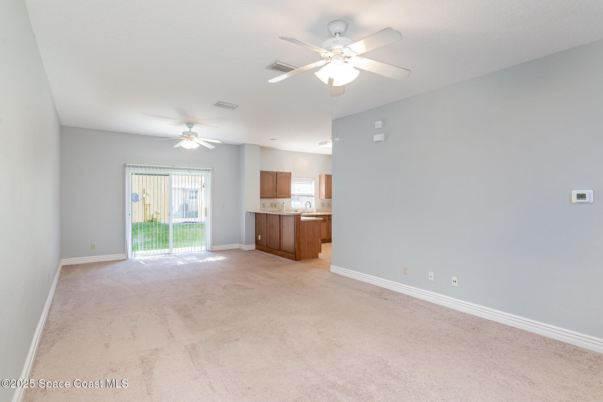 609 Cedar Side Circle NE