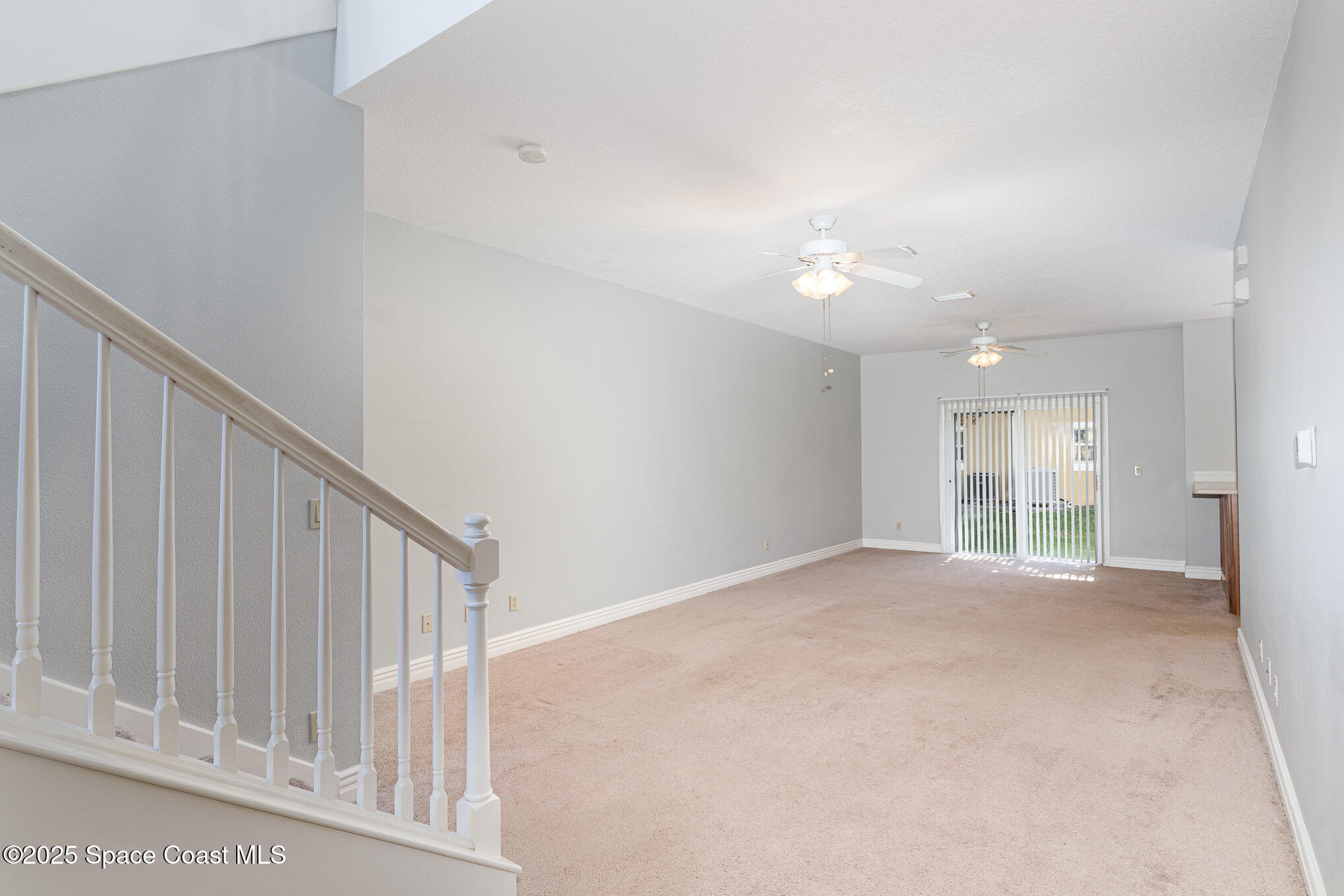 609 Cedar Side Circle NE