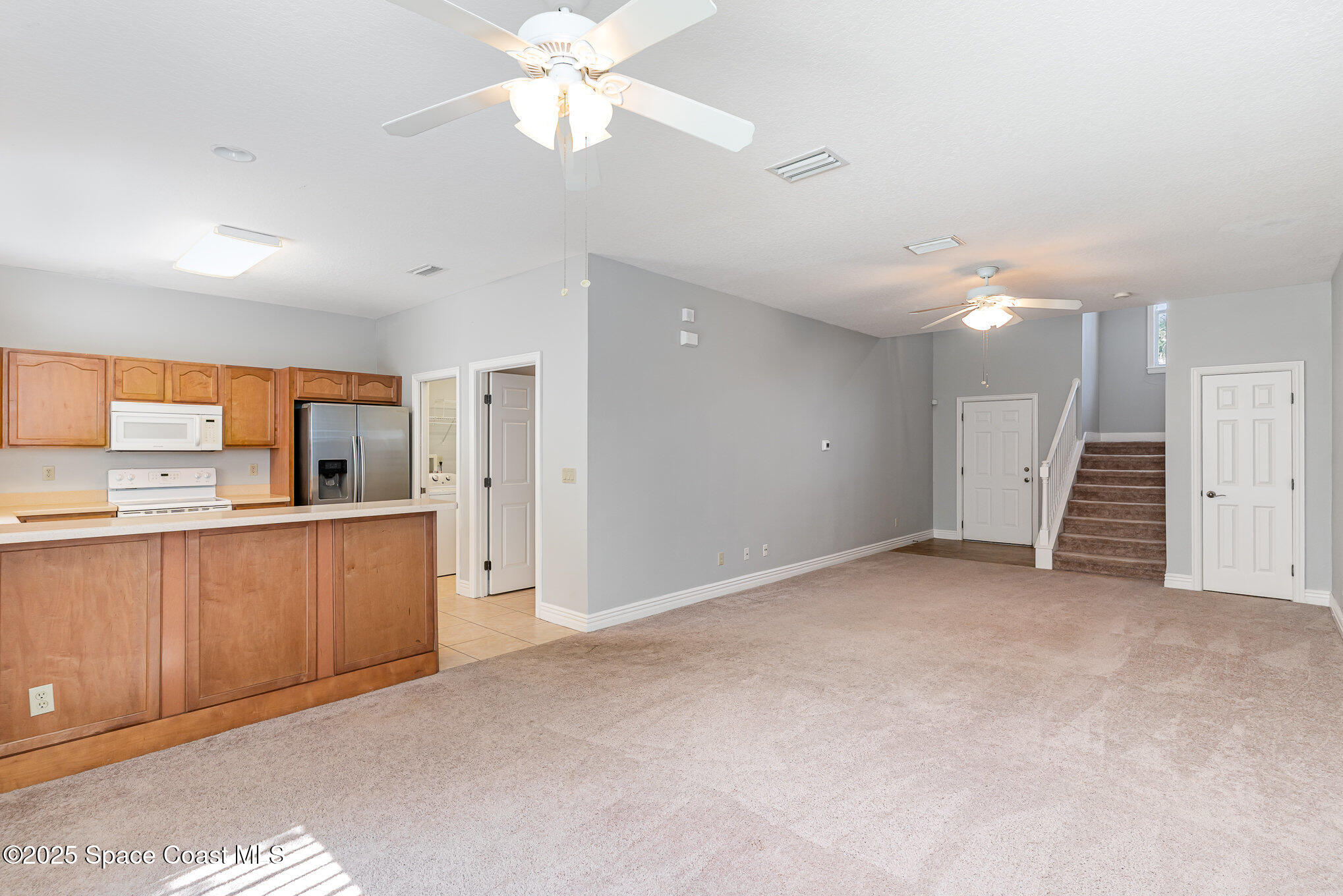 609 Cedar Side Circle NE