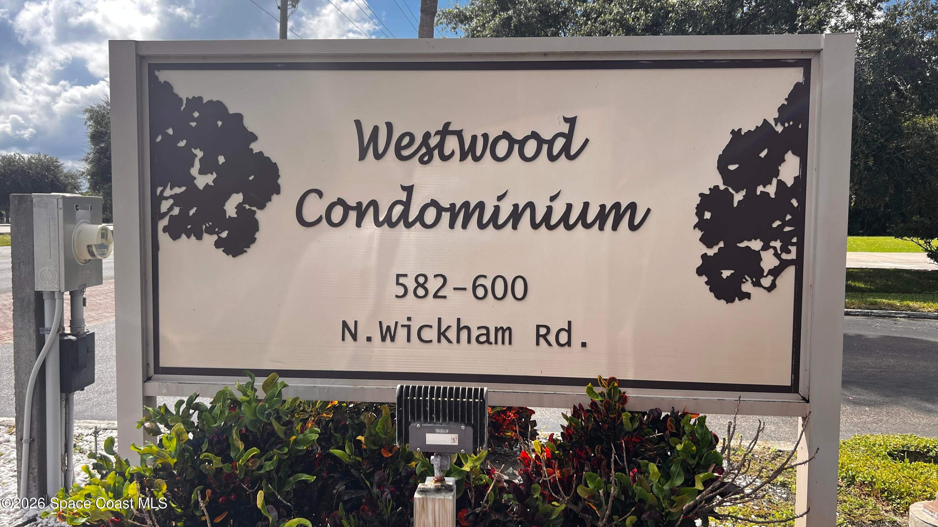 588 N Wickham Road 51