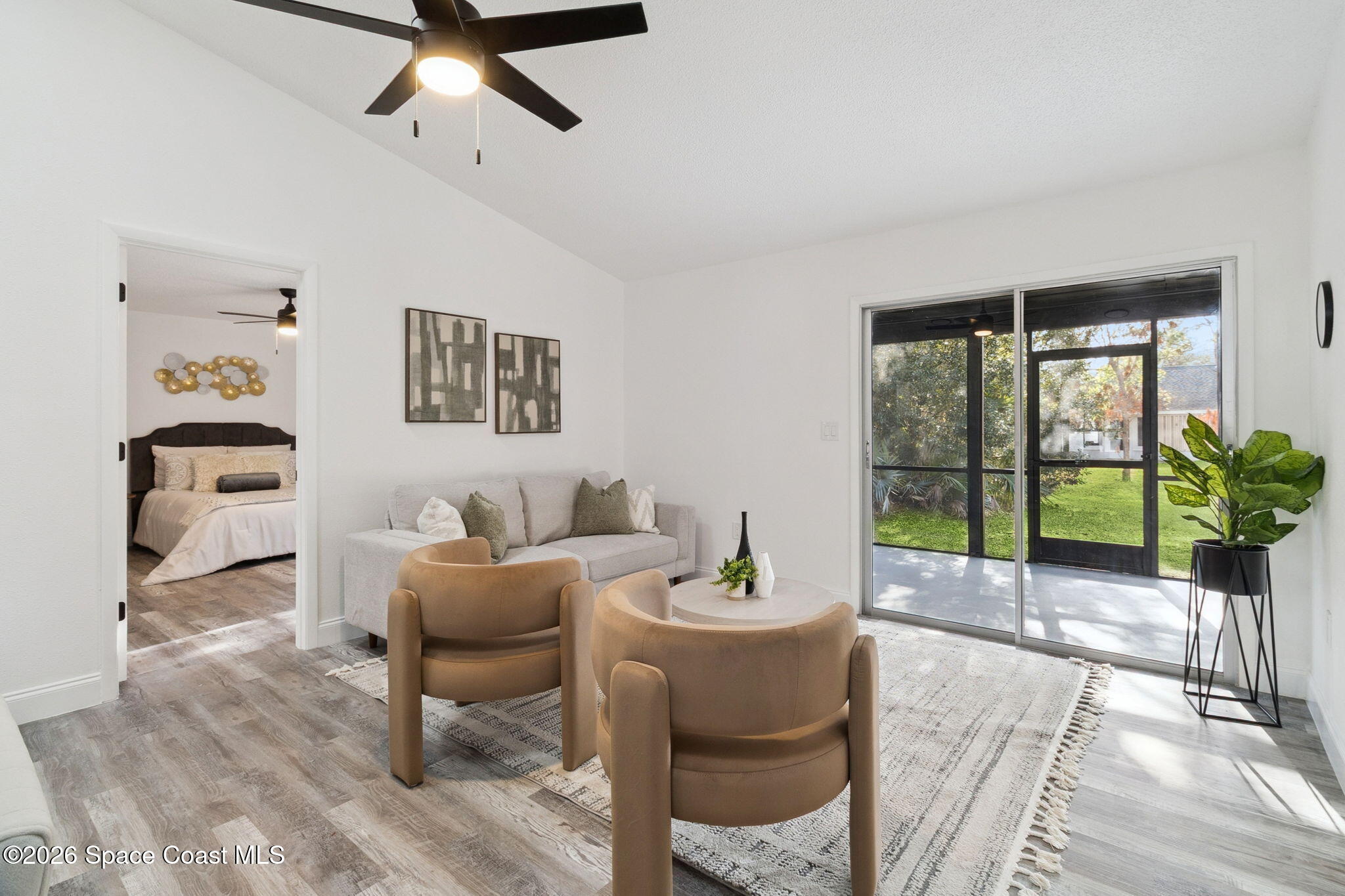 6560 Miraflores Avenue