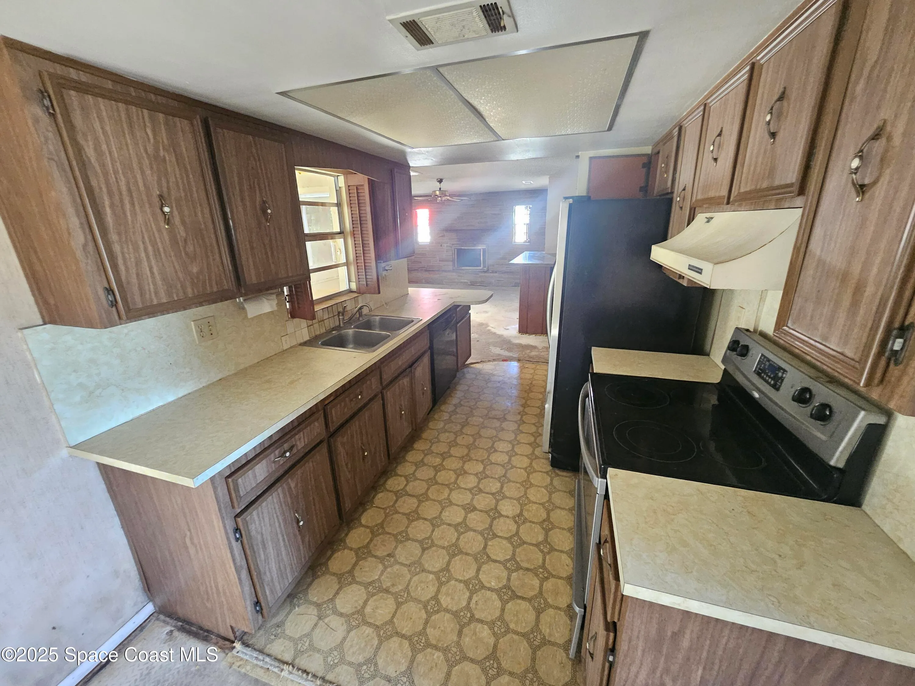 Melbourne, Florida 32935, United States, 3 Bedrooms Bedrooms, ,2 BathroomsBathrooms,Residential,Active,577