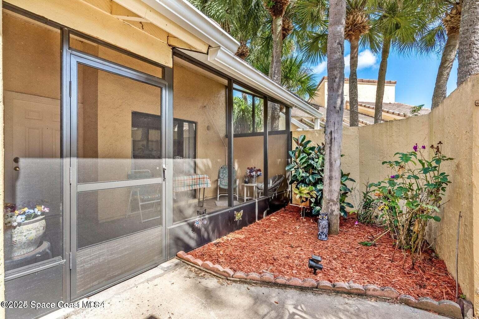 157 Eton Circle