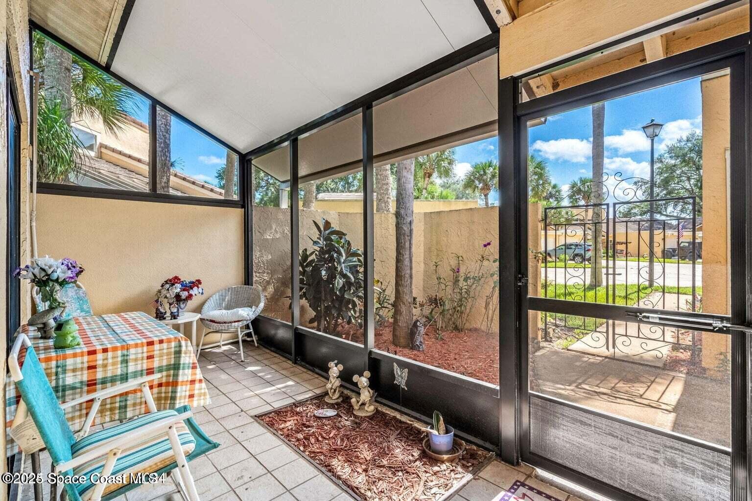 157 Eton Circle