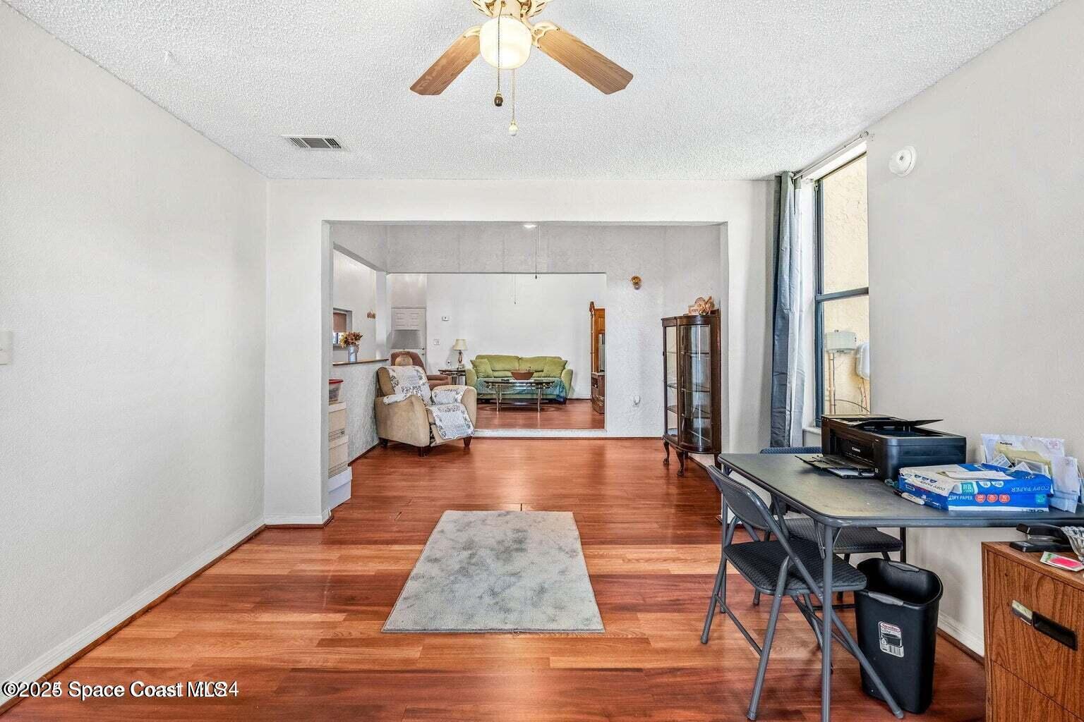 157 Eton Circle