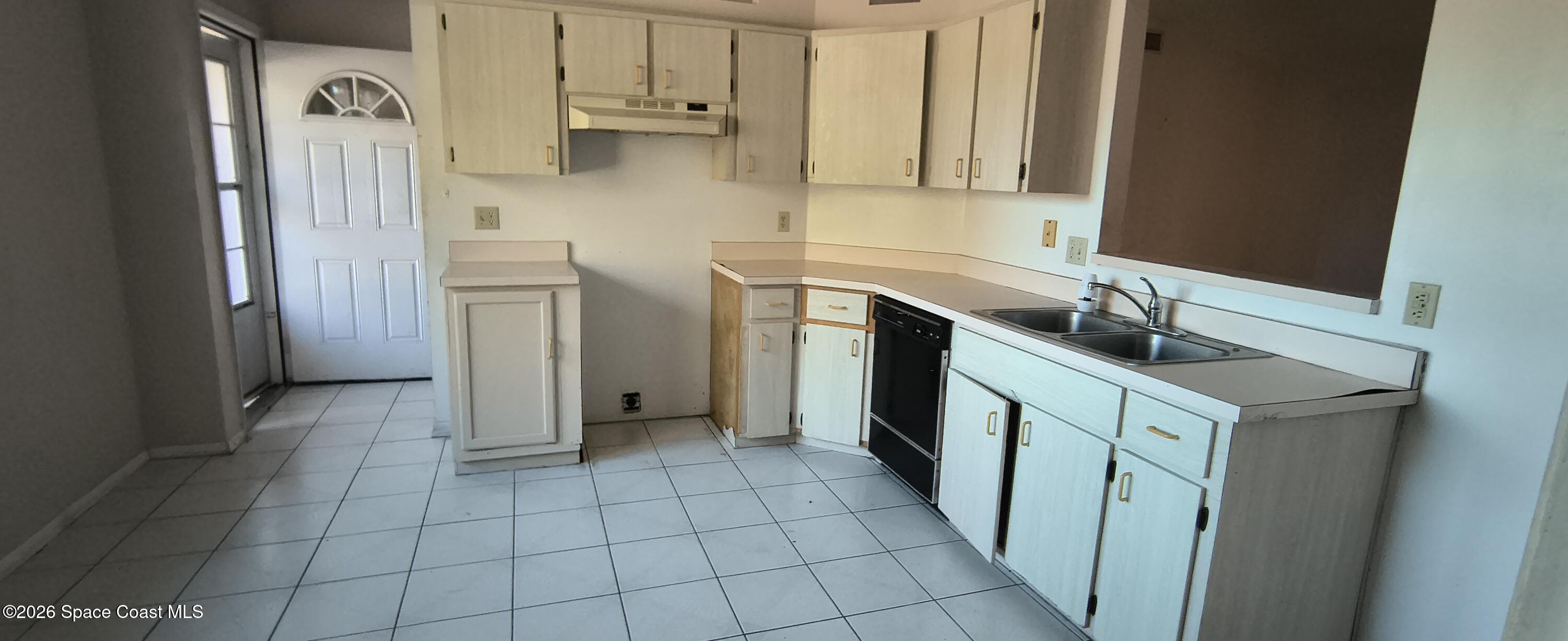 1166 Alpine Avenue NW