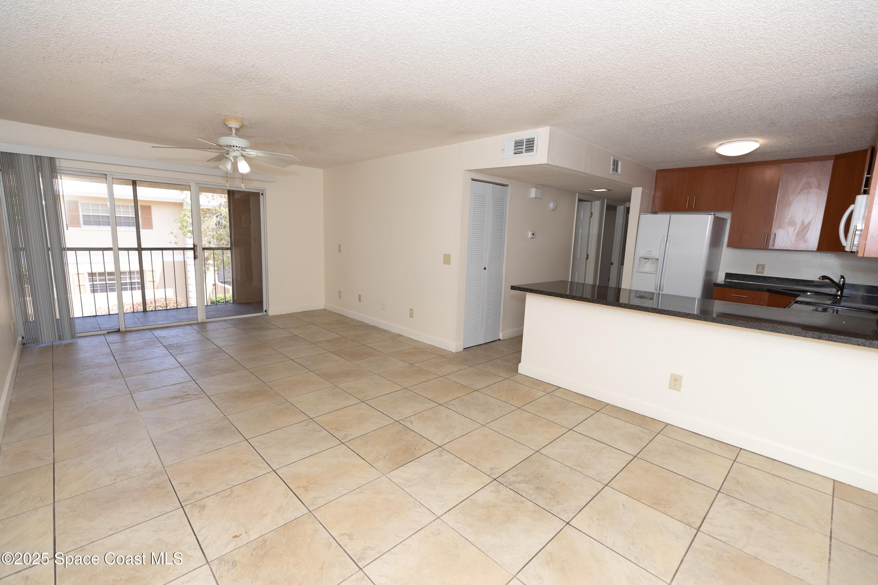 1608 Sunny Brook Lane NE E203