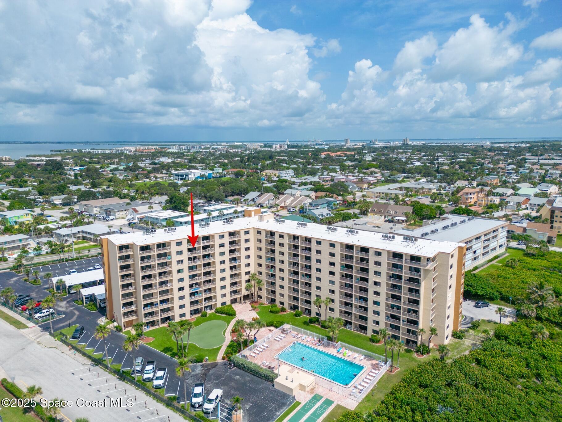 7520 Ridgewood Avenue 809