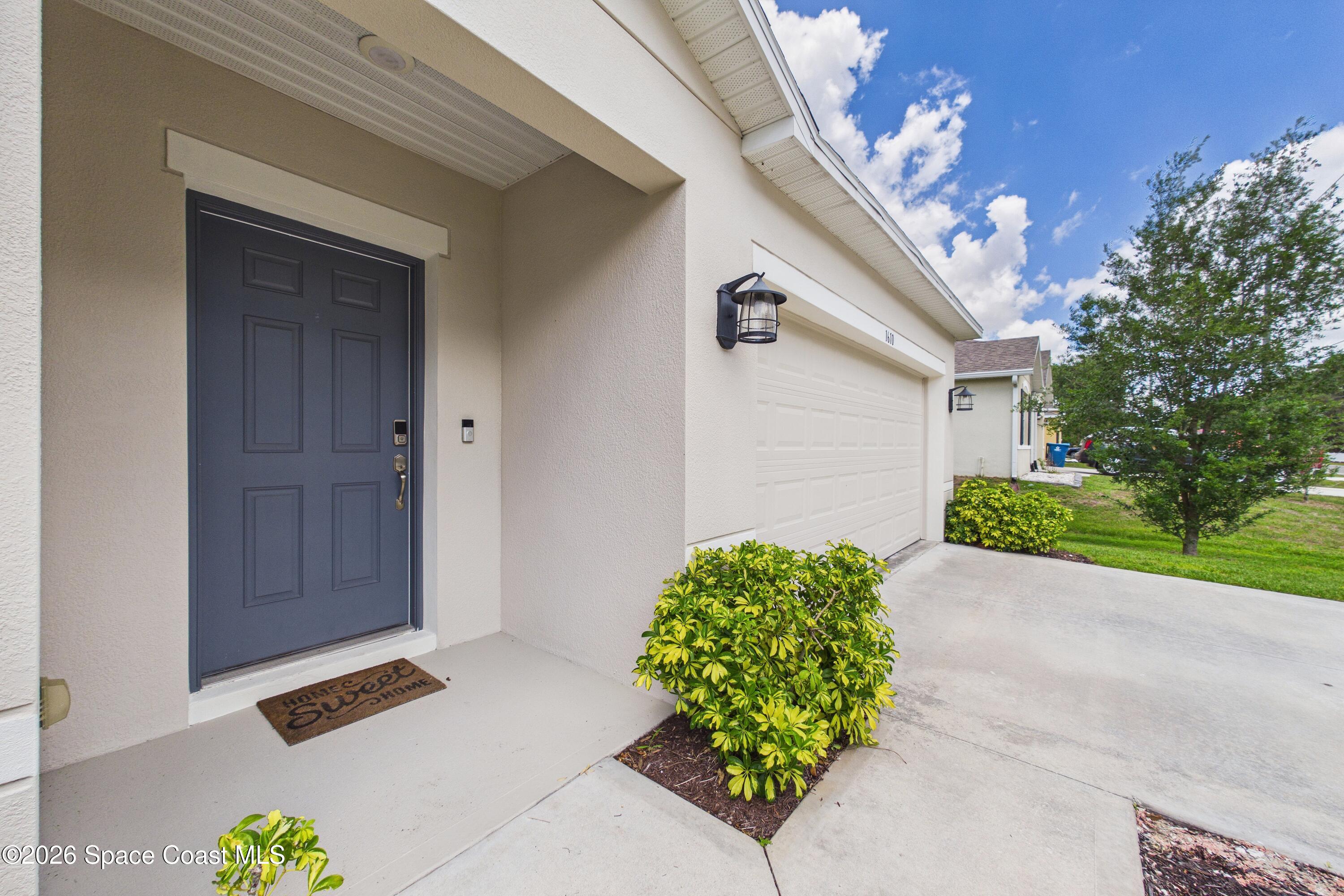 1610 De Groodt Road SW