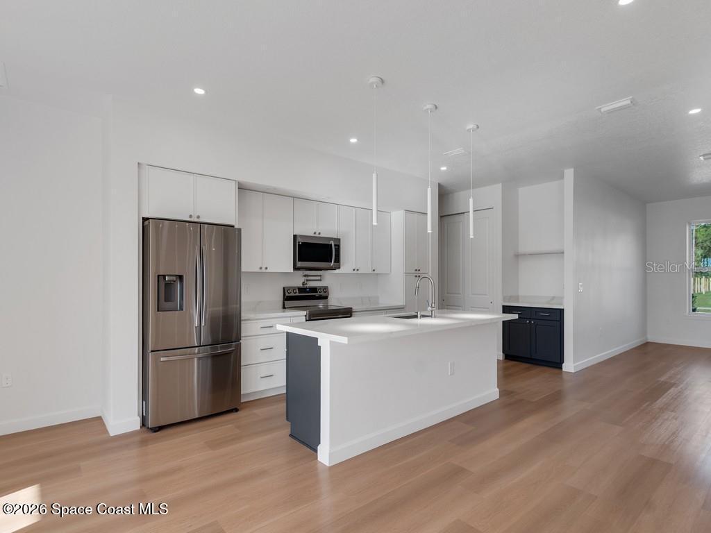 2618 De Groodt Road SW