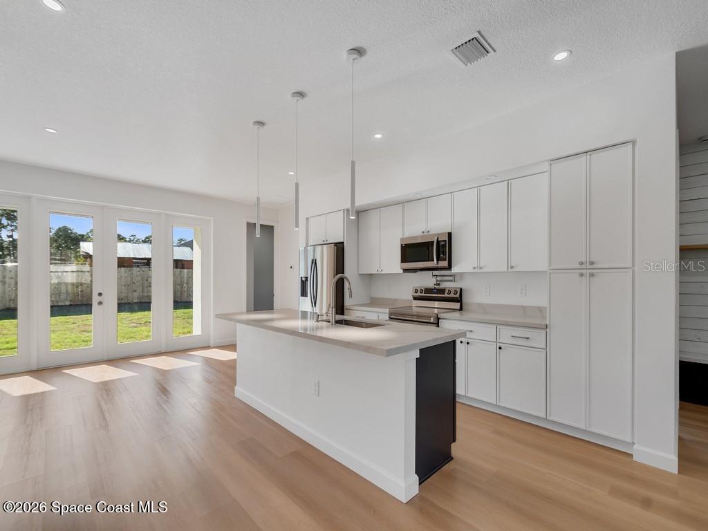 2618 De Groodt Road SW