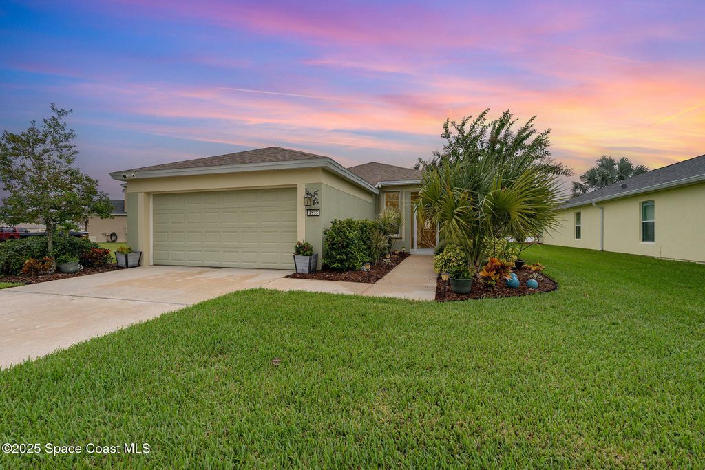 Photo of 1533 SE Dittmer Circle SE, Palm Bay, FL 32909 (MLS # 1058968)