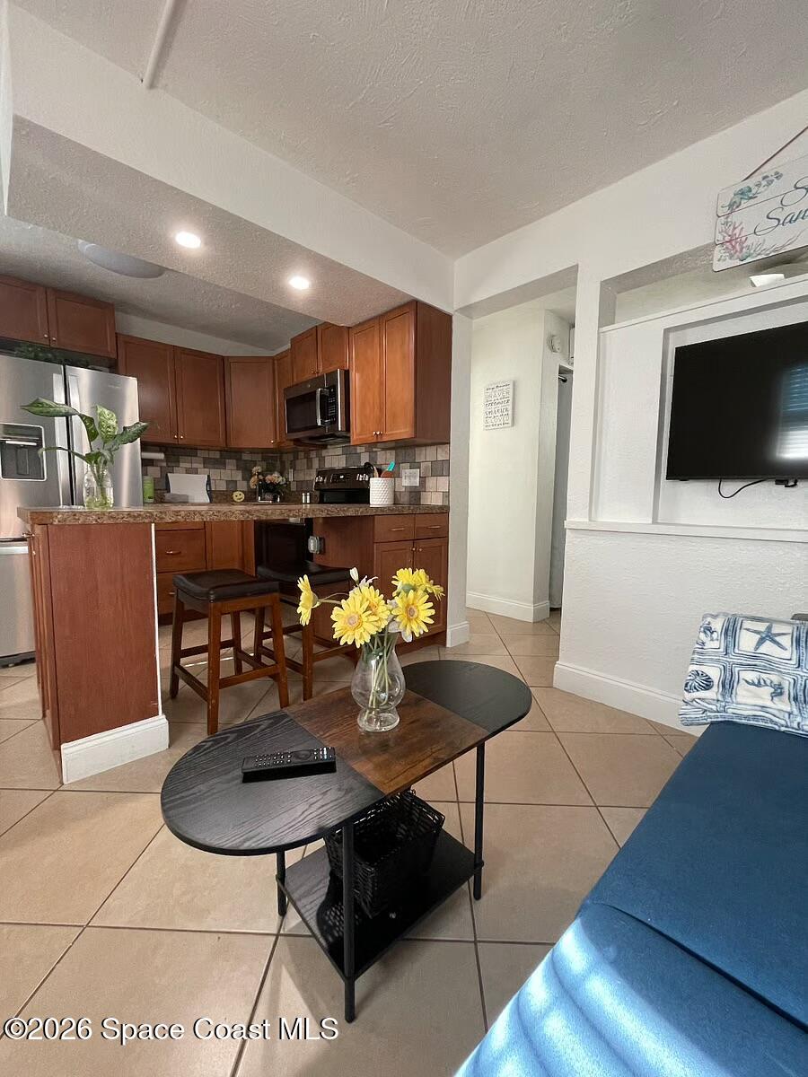406 Tyler Avenue 5