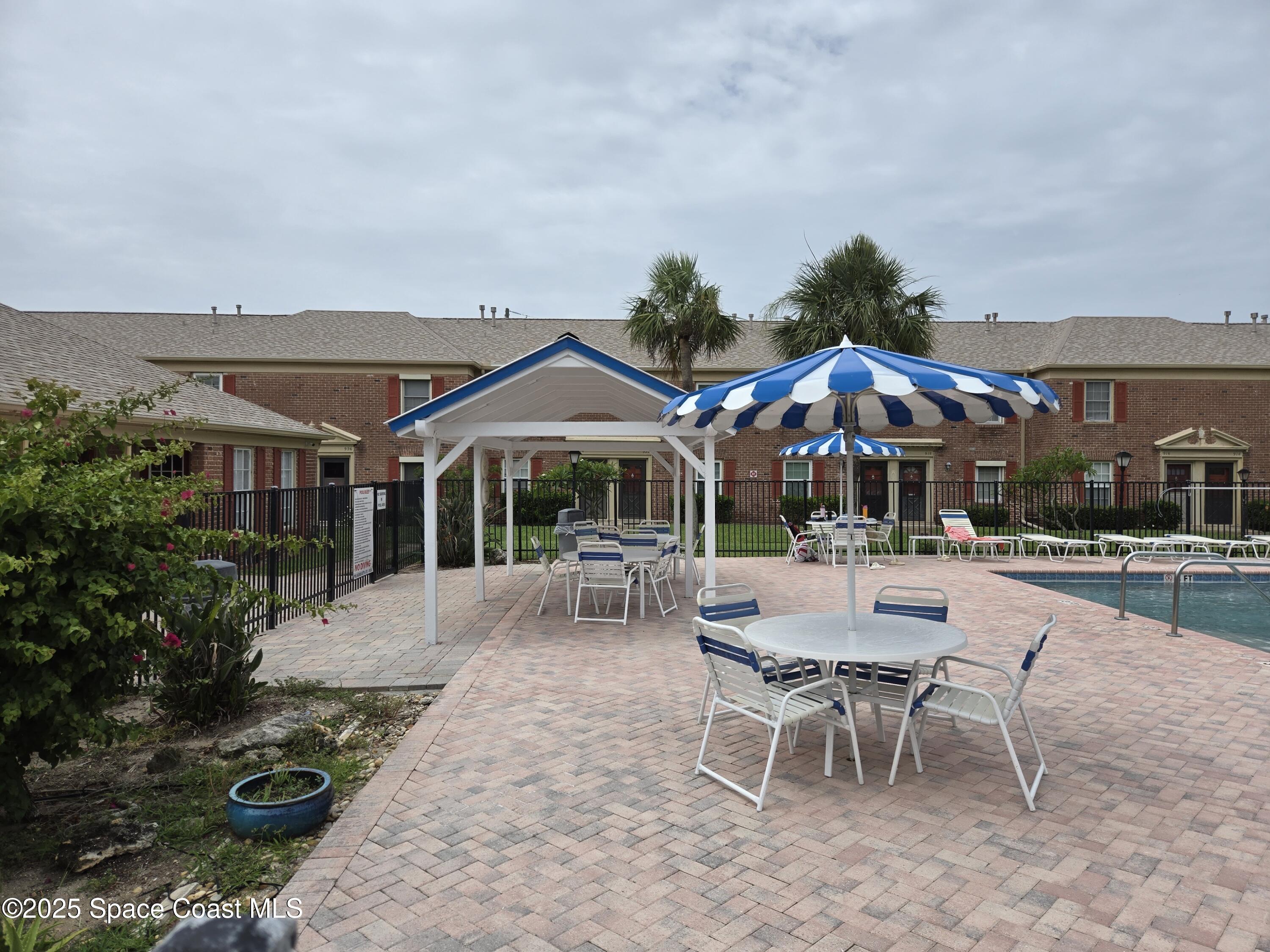 152 E Colonial Court 84